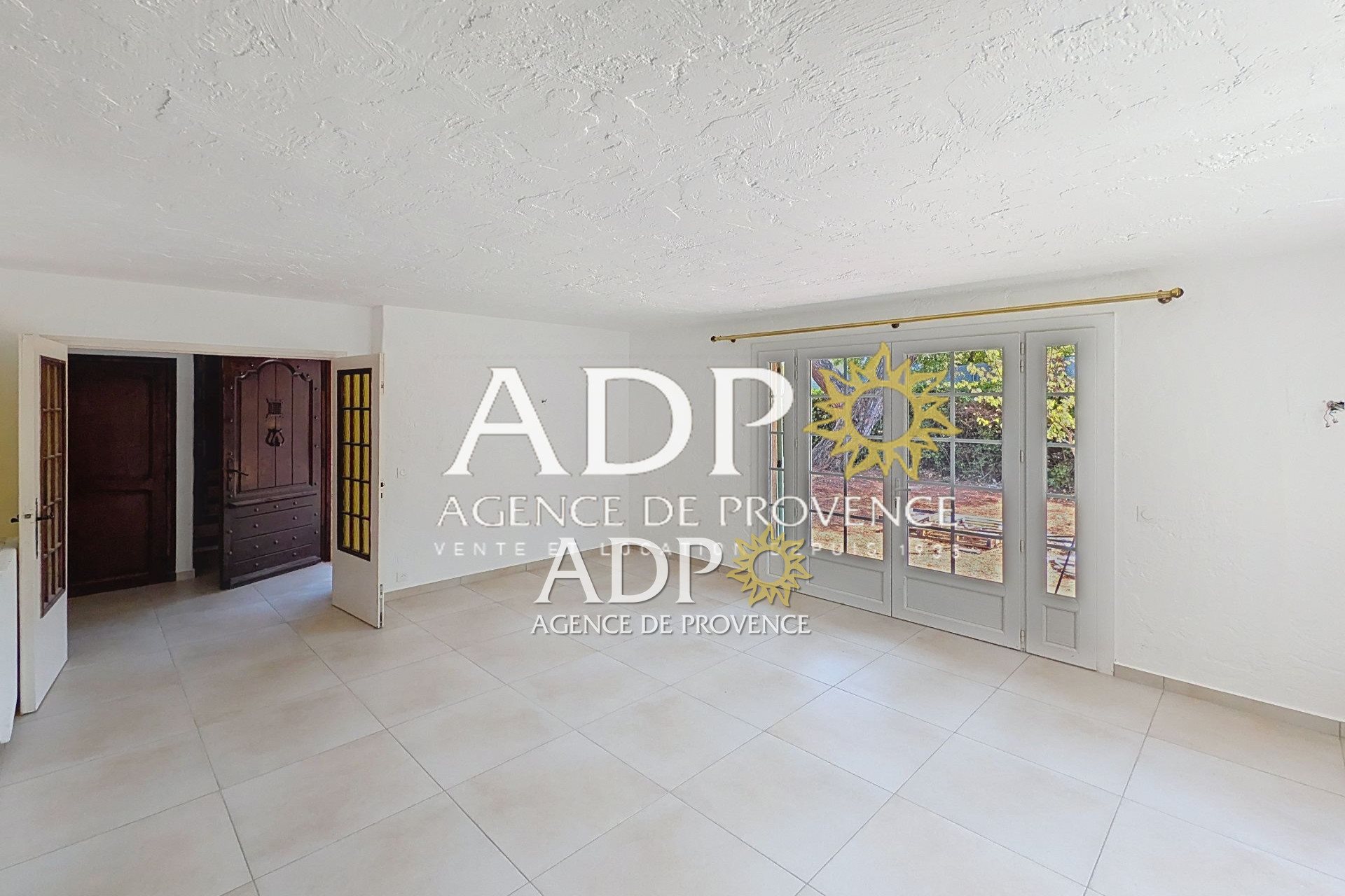 Appartement à louer, 154m², Pégomas