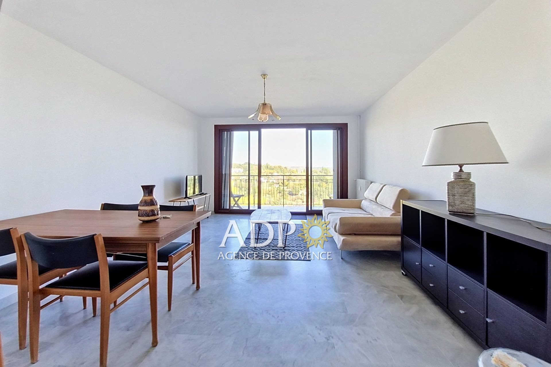 Appartement à louer, 51m², Grasse