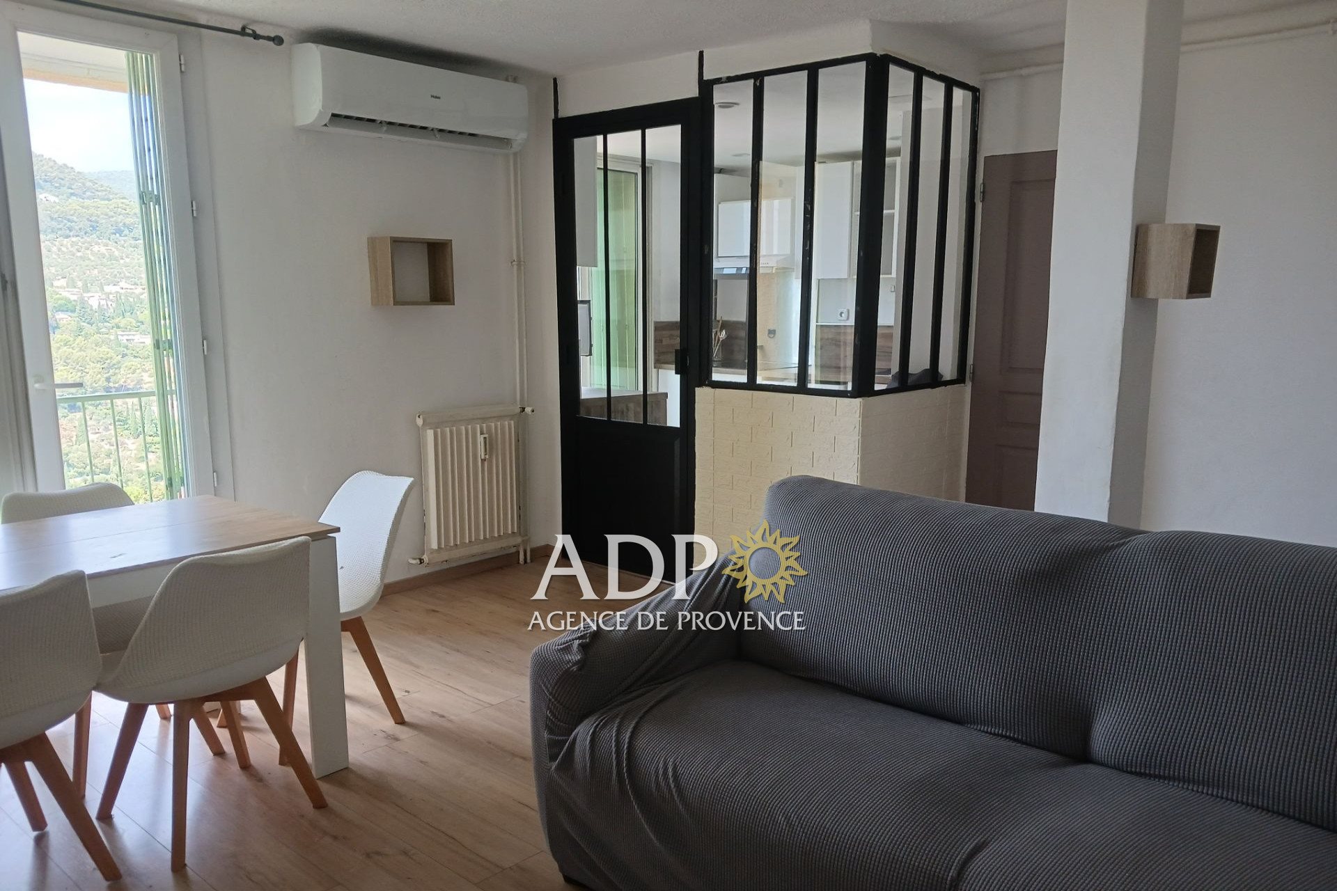 Appartement à louer, 53m², Grasse