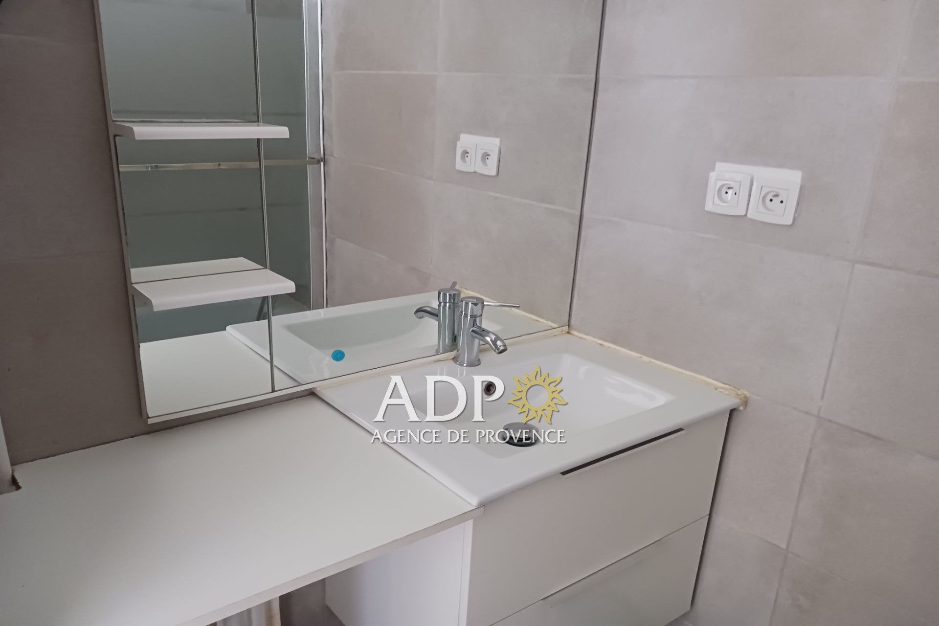 Appartement à louer, 53m², Grasse