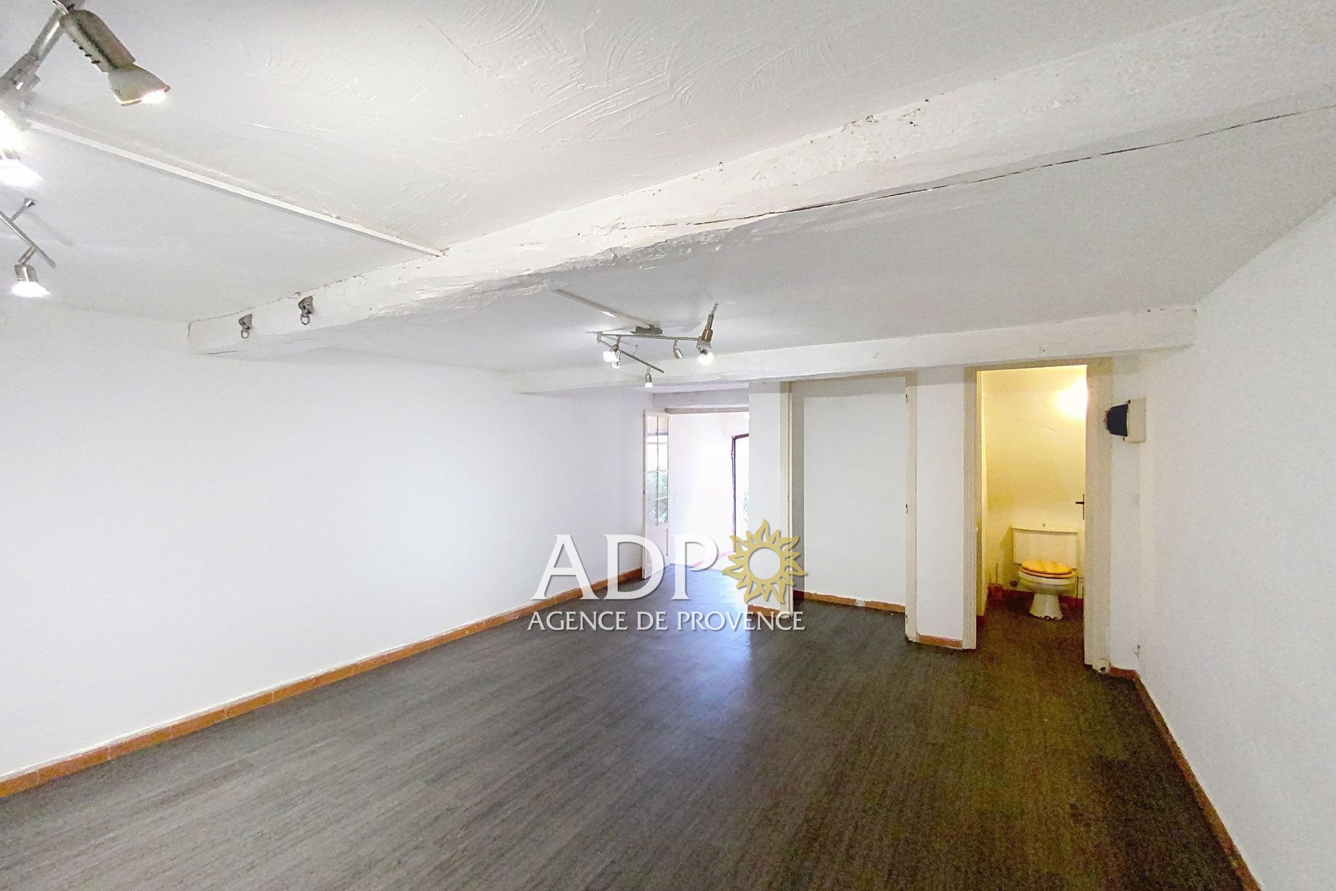 Maison à louer, 22m², Valbonne