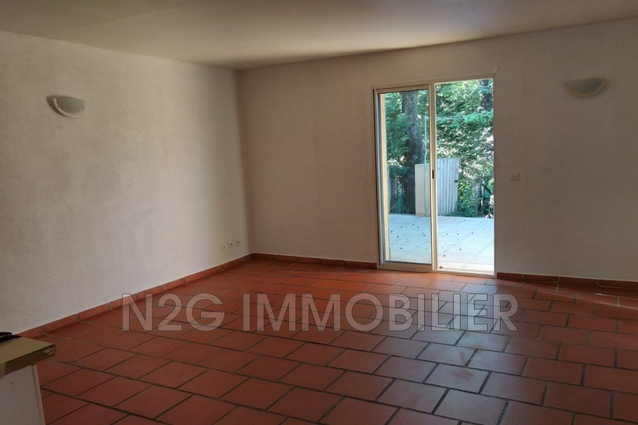 Maison à louer, 43m², Montauroux
