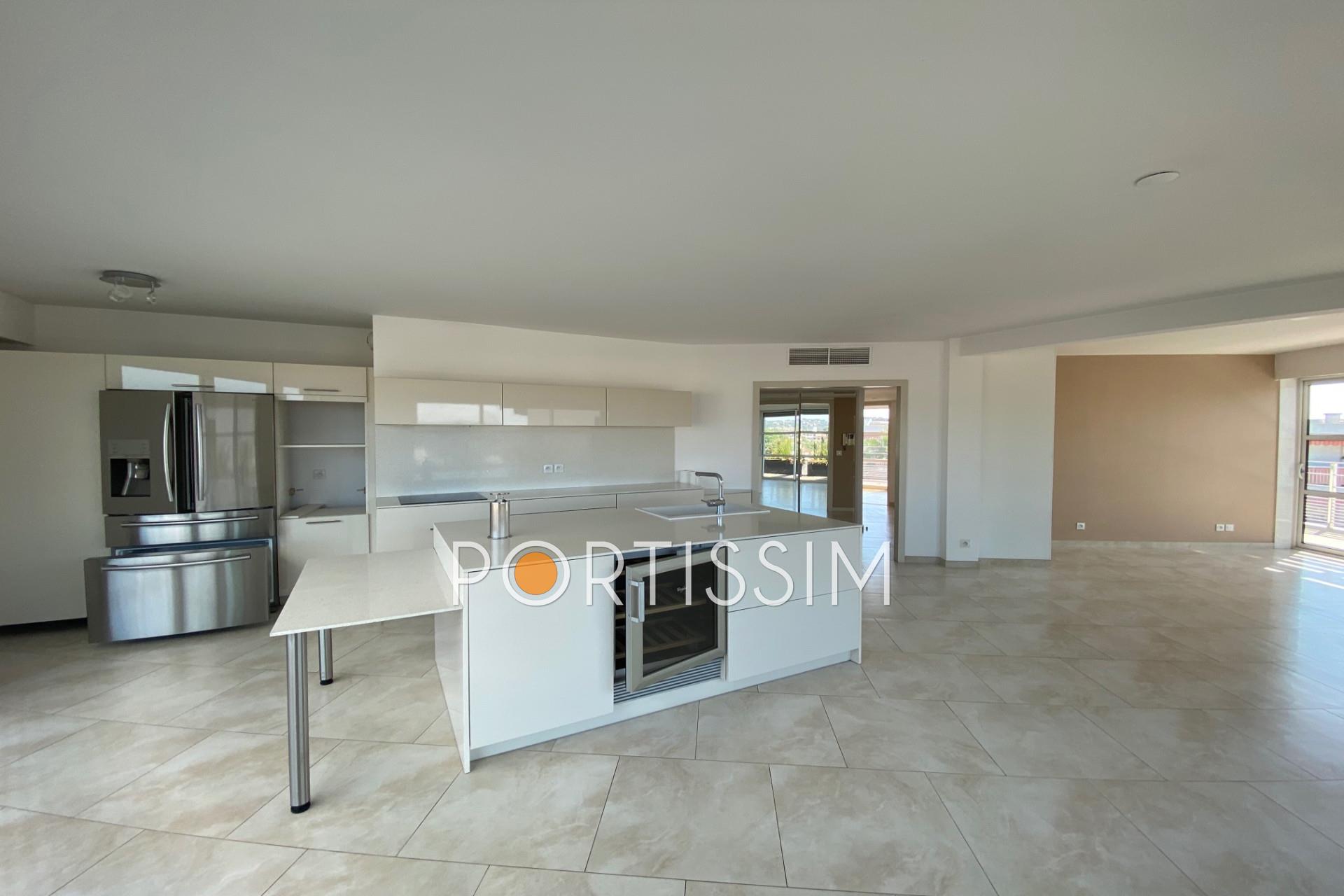 Appartement à vendre, 107m², Cagnes-sur-Mer