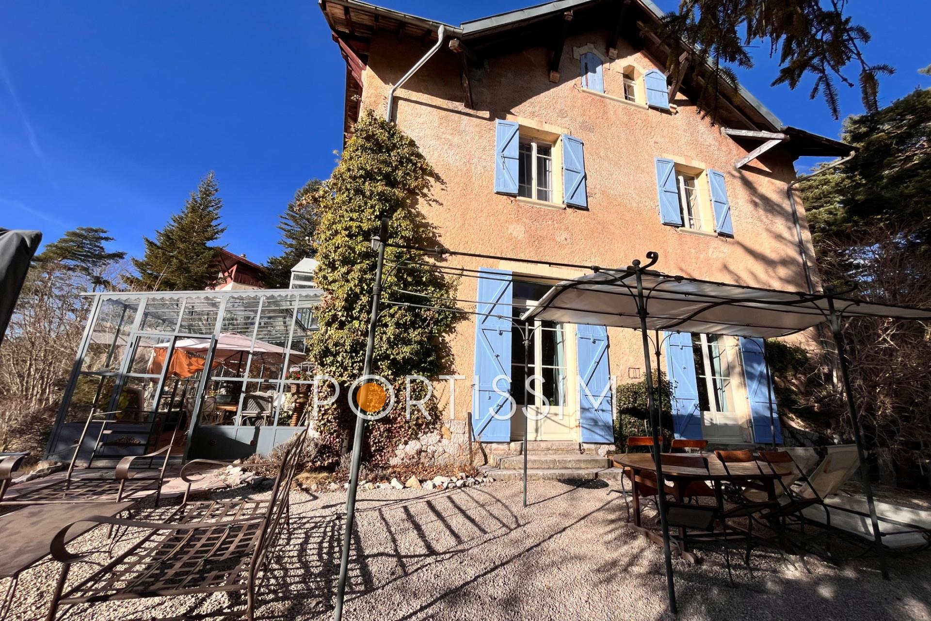 Maison à vendre, 368m², Andon