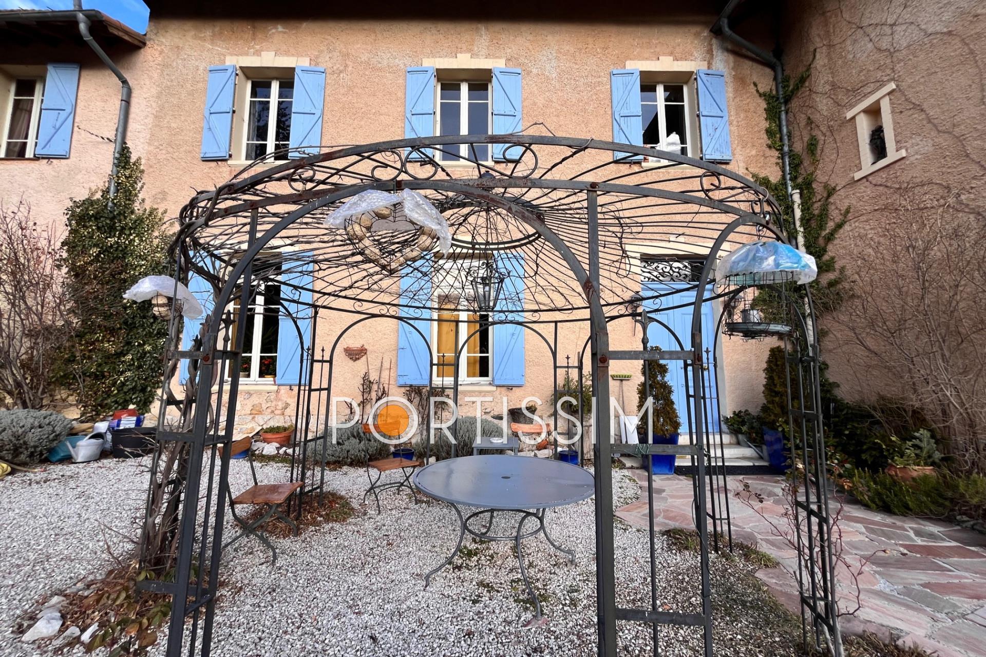 Maison à vendre, 368m², Andon