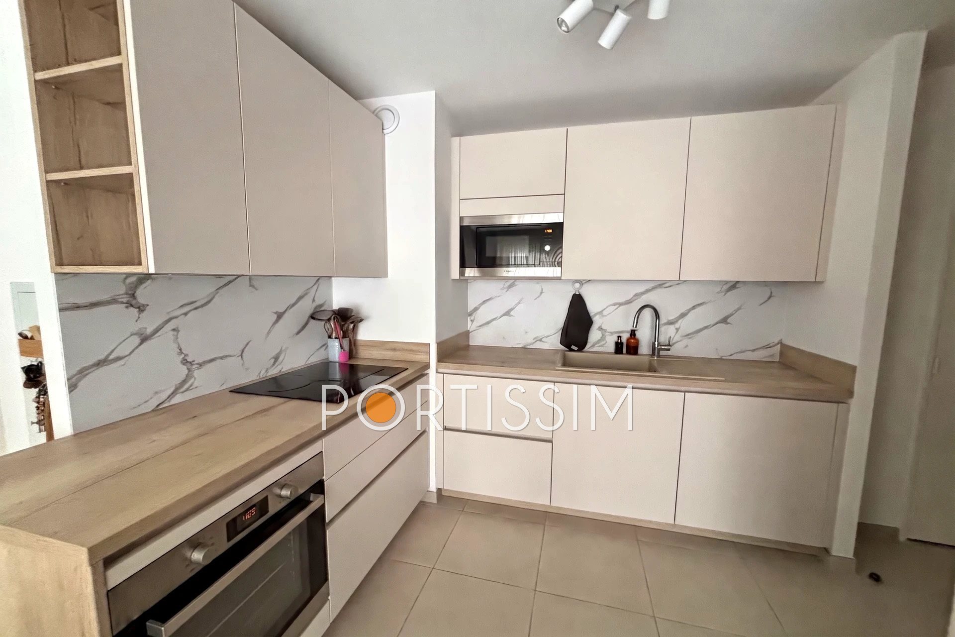 Appartement à vendre, 72m², Cagnes-sur-Mer