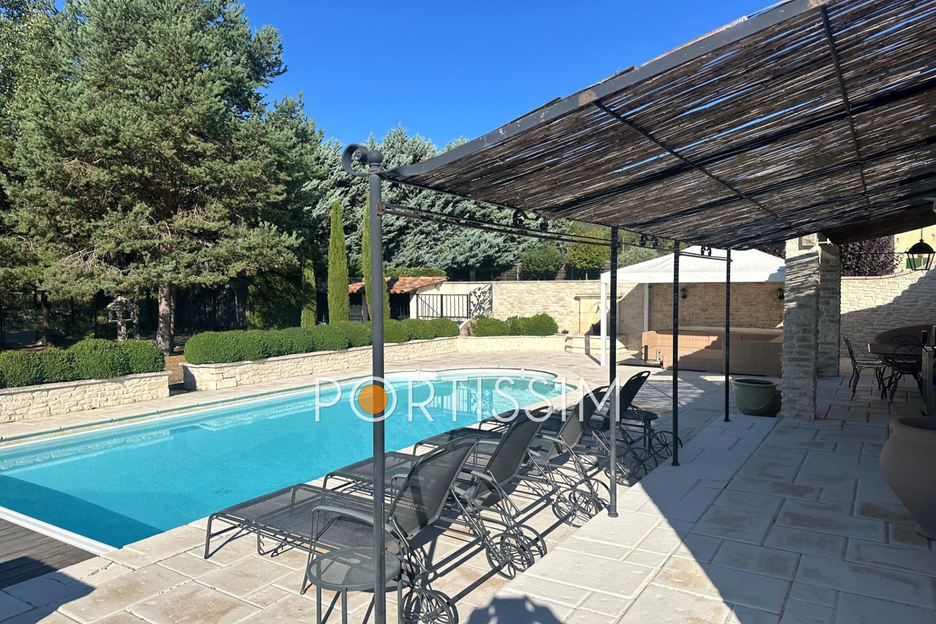 Maison à vendre, 88m², Castellane