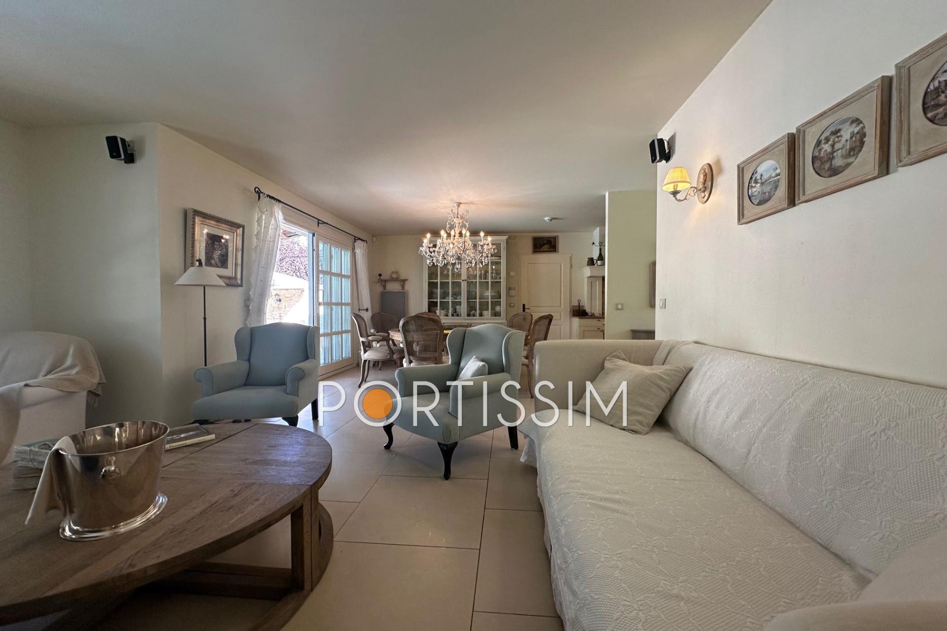 Maison à vendre, 88m², Castellane