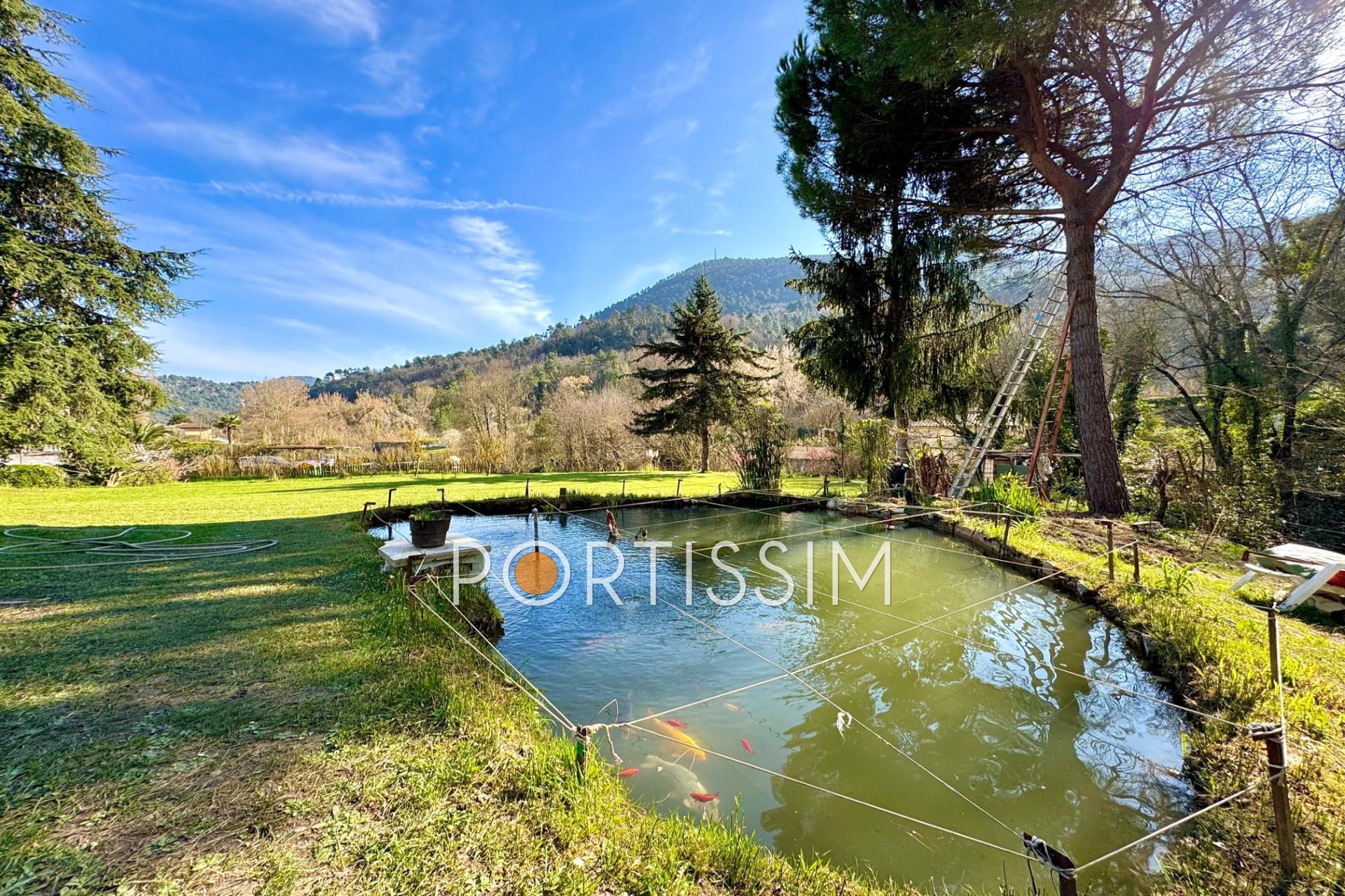 Maison à vendre, 150m², Tourrette-Levens