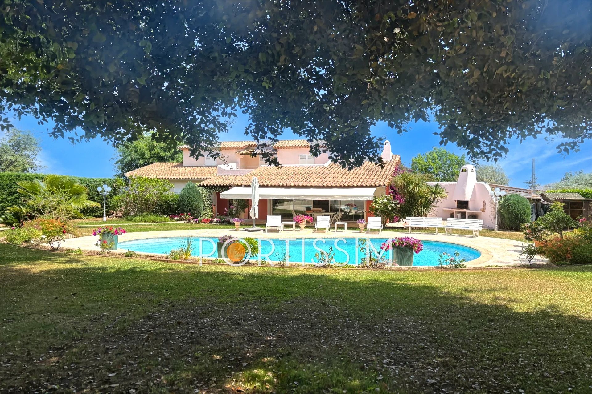 Maison à vendre, 301m², Le Rouret