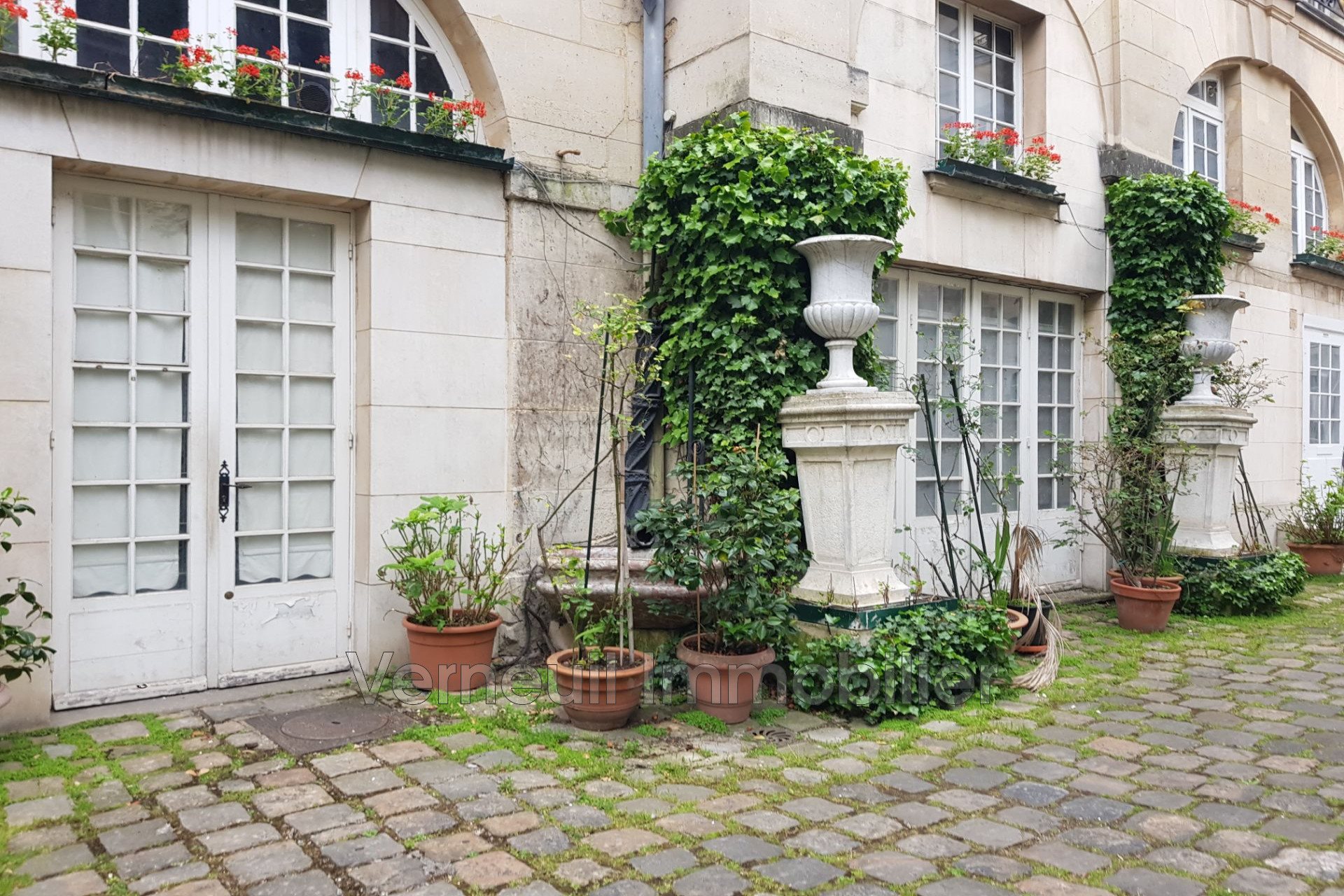 Maison à louer, 70m², Paris 7ème