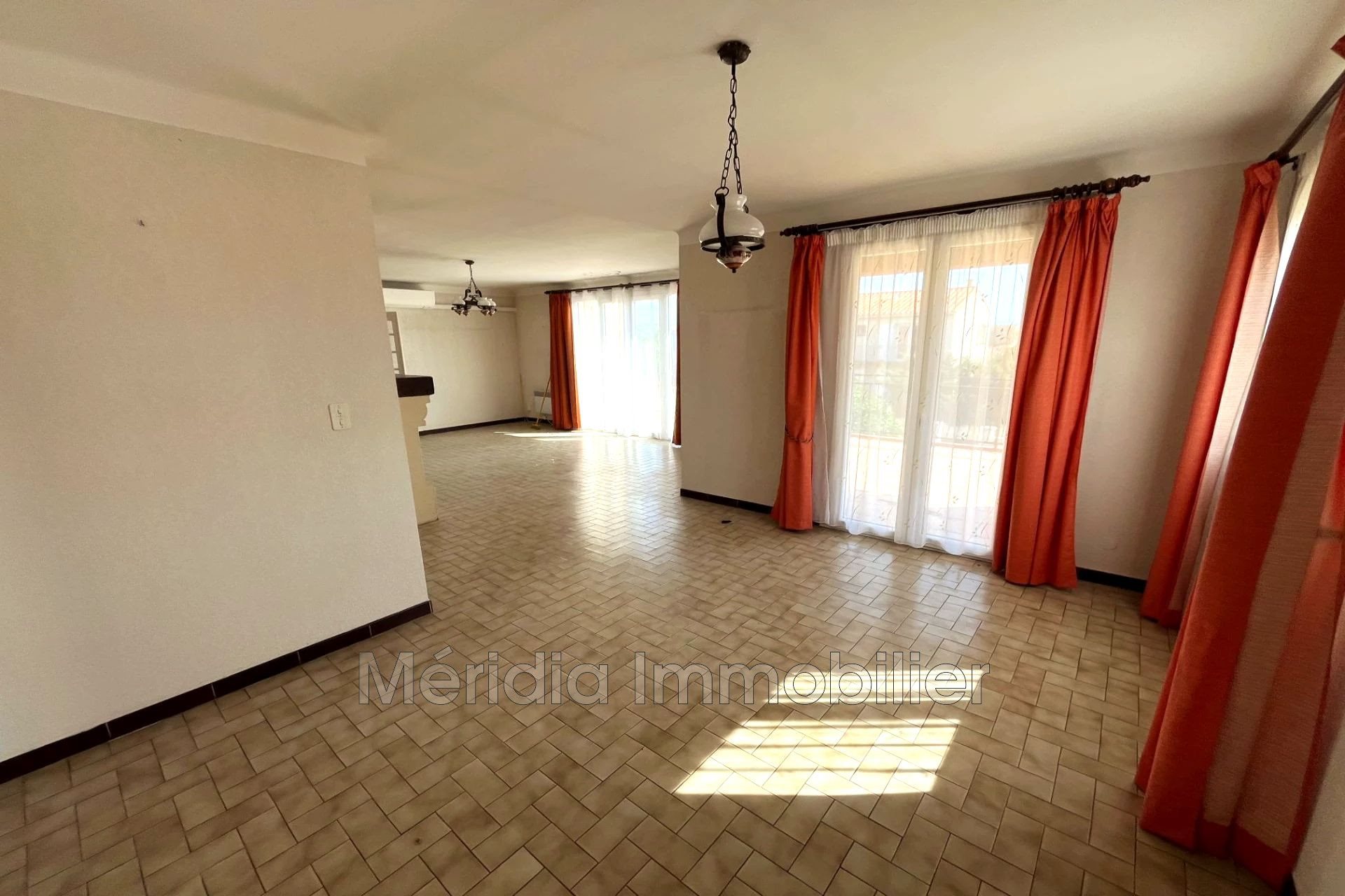 Maison à vendre, 205m², Saint-Féliu-d'Avall