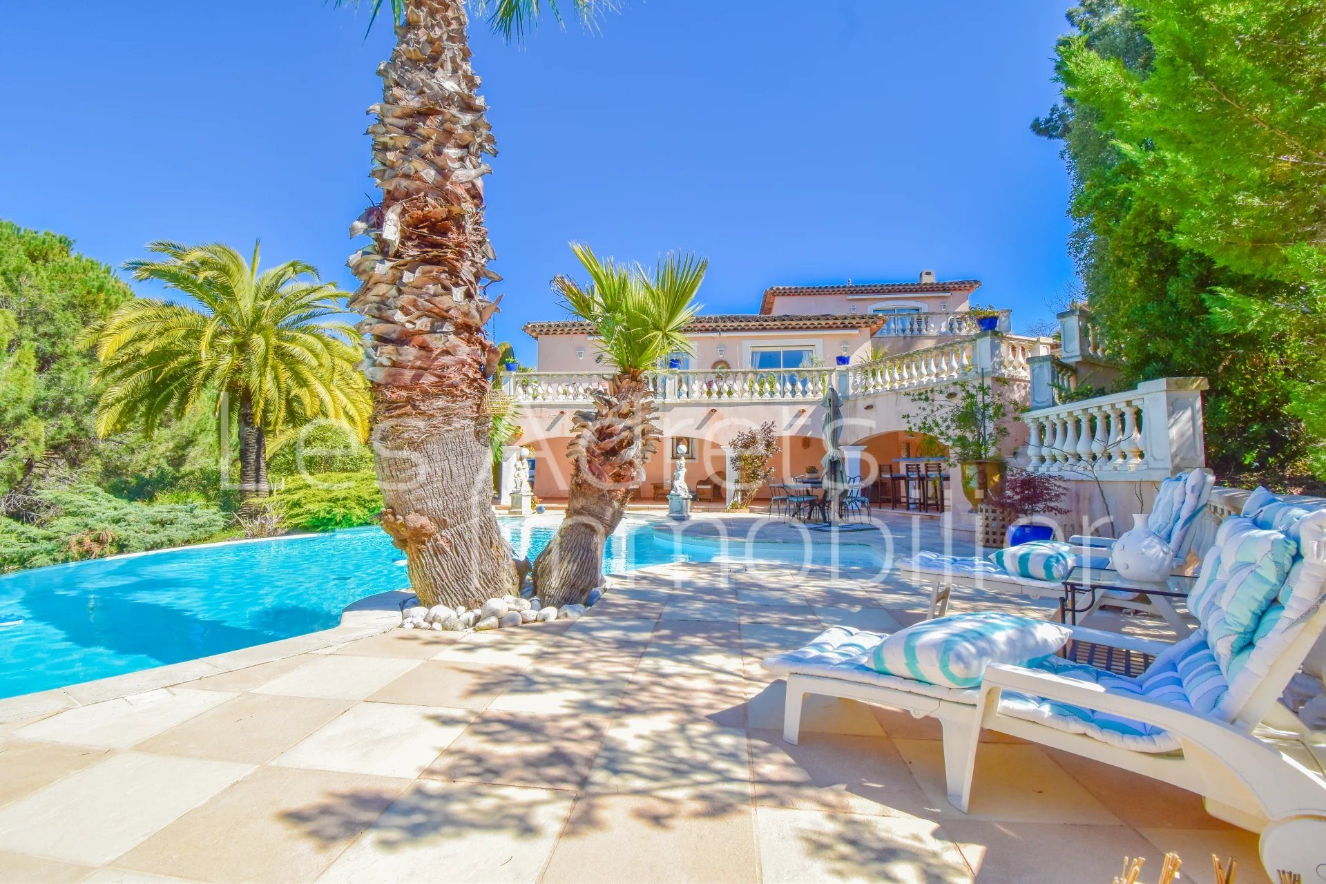 Maison à vendre, 204m², Les Adrets-de-l'Estérel