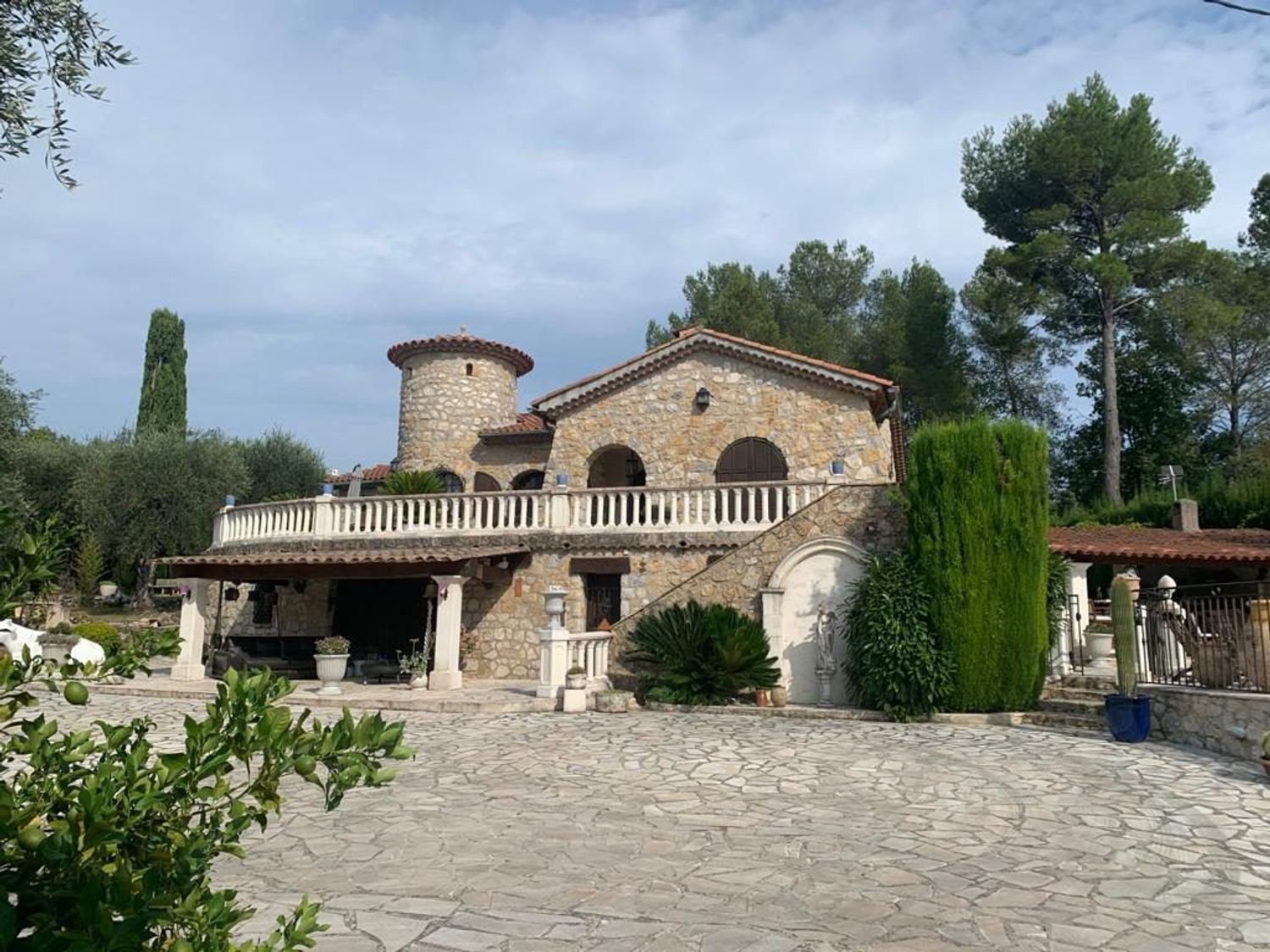 Maison à vendre, 236m², Le Rouret