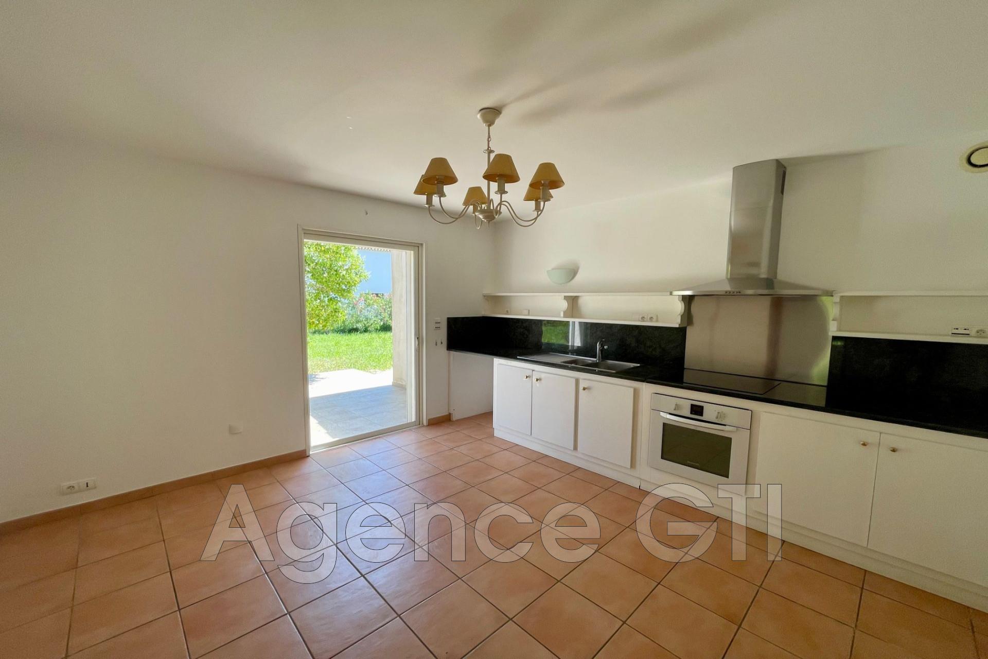 Maison à vendre, 177m², Solliès-Pont