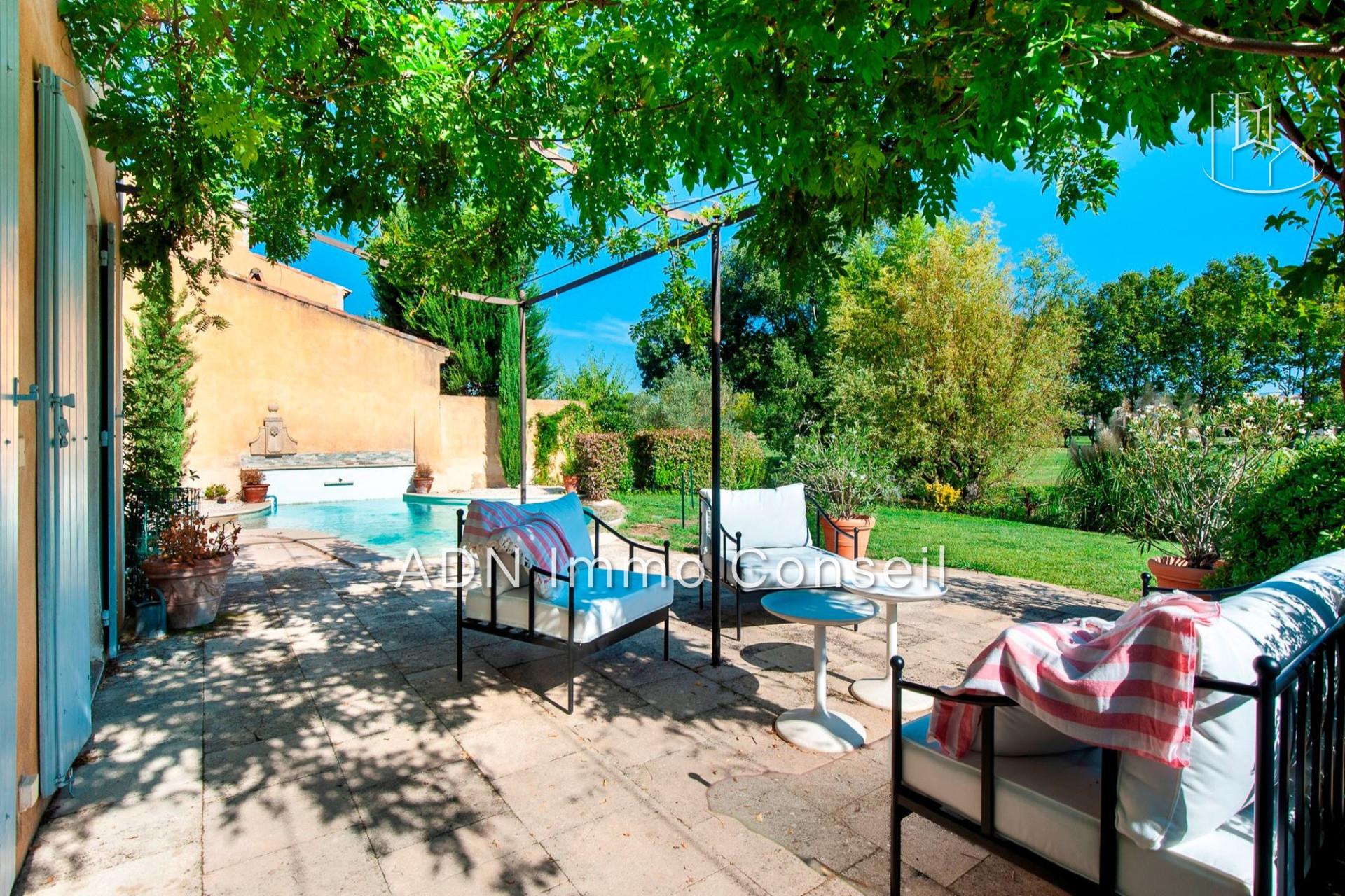 Maison à vendre, 149m², Mallemort