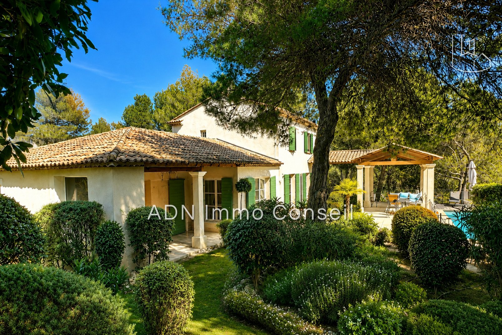 Maison à vendre, 191m², Mallemort