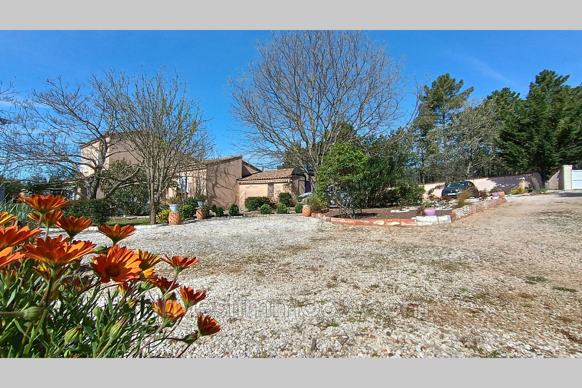 Maison à vendre, 166m², Sainte-Anastasie-sur-Issole