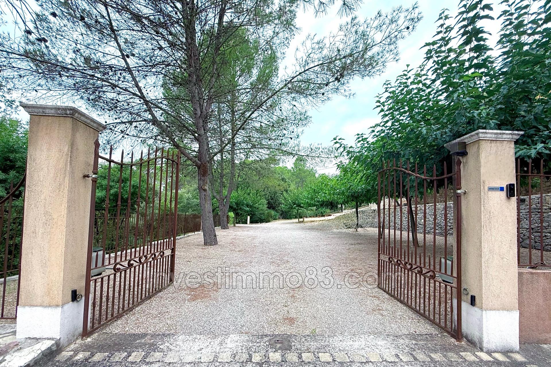 Maison à vendre, 236m², Lorgues