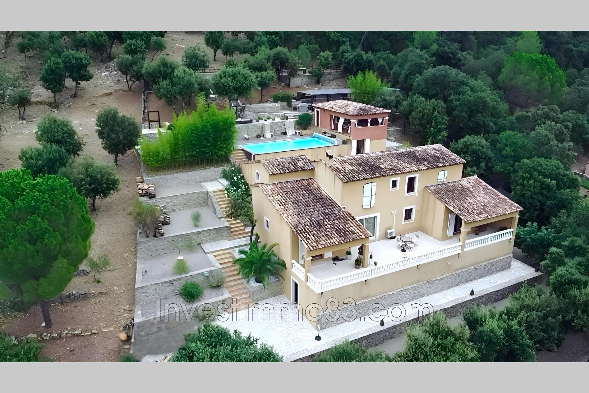Maison à vendre, 236m², Lorgues