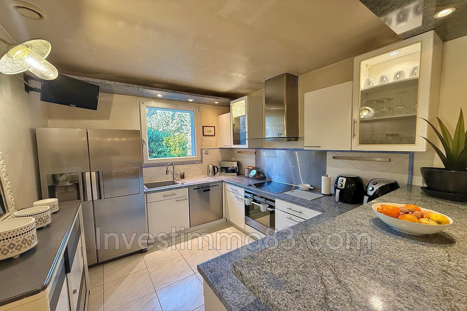 Maison à vendre, 230m², Gréasque