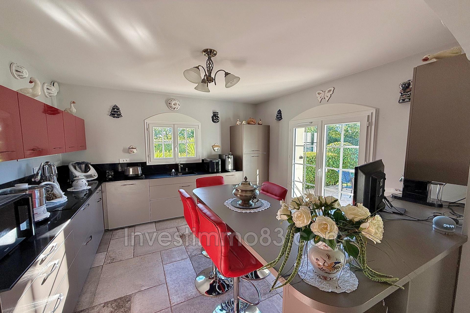 Maison à vendre, 207m², La Verdière