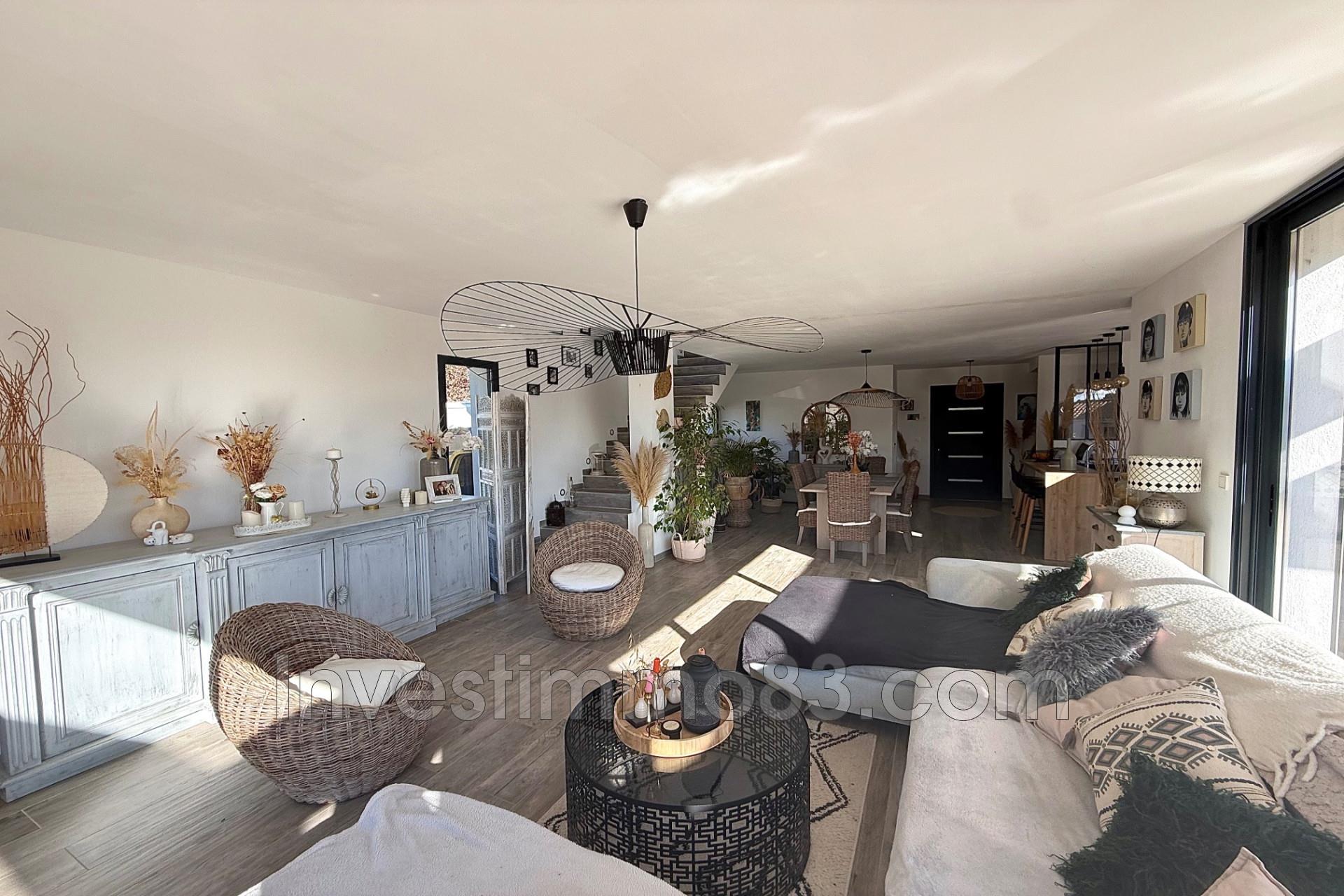 Maison à vendre, 130m², Pourrières