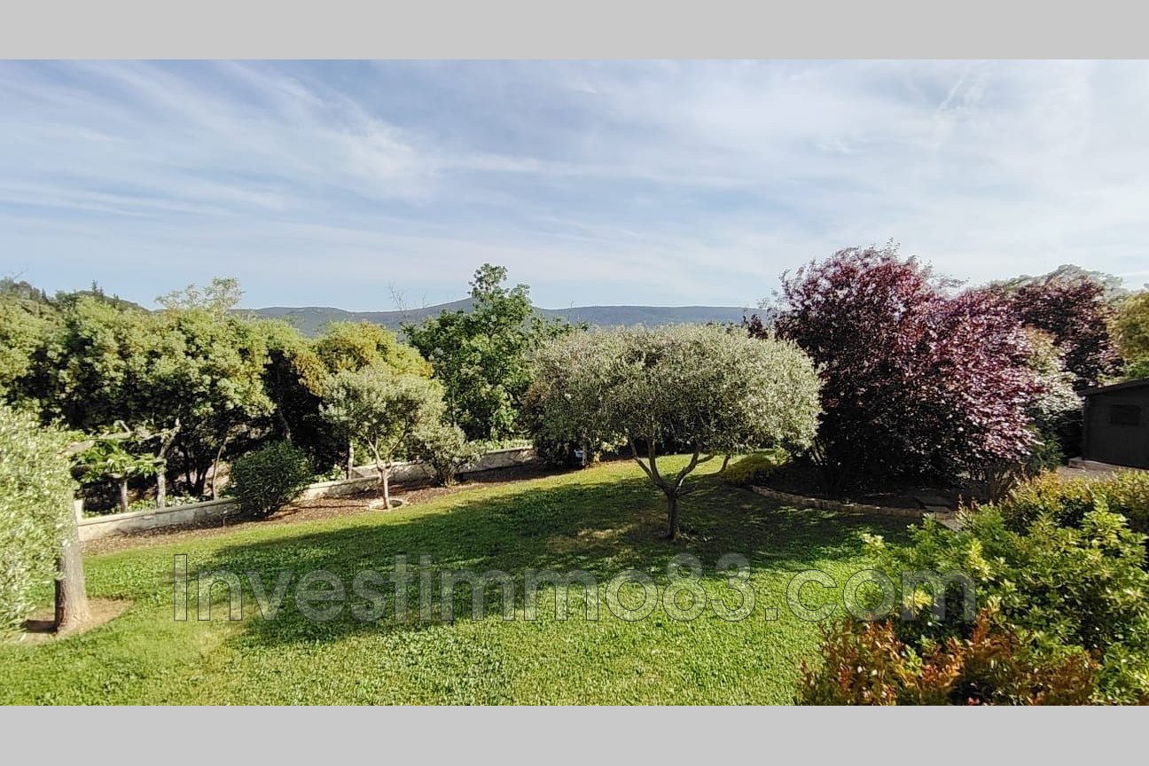 Maison à vendre, 165m², Sainte-Anastasie-sur-Issole
