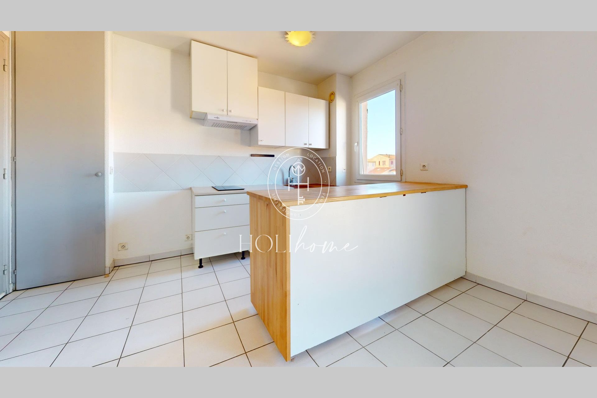 Appartement à louer, 27m², Trets