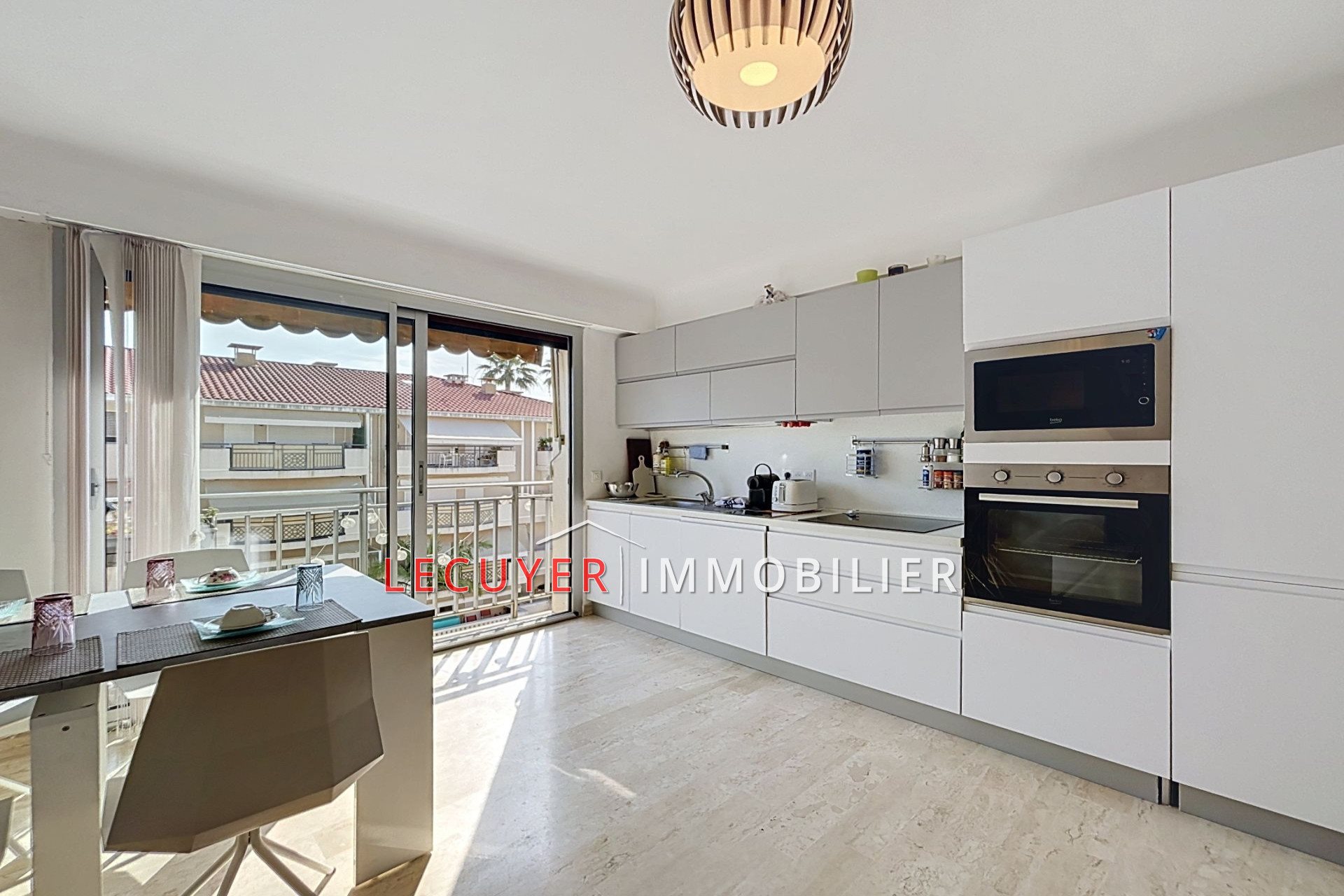 Appartement à louer, 50m², Golfe-Juan