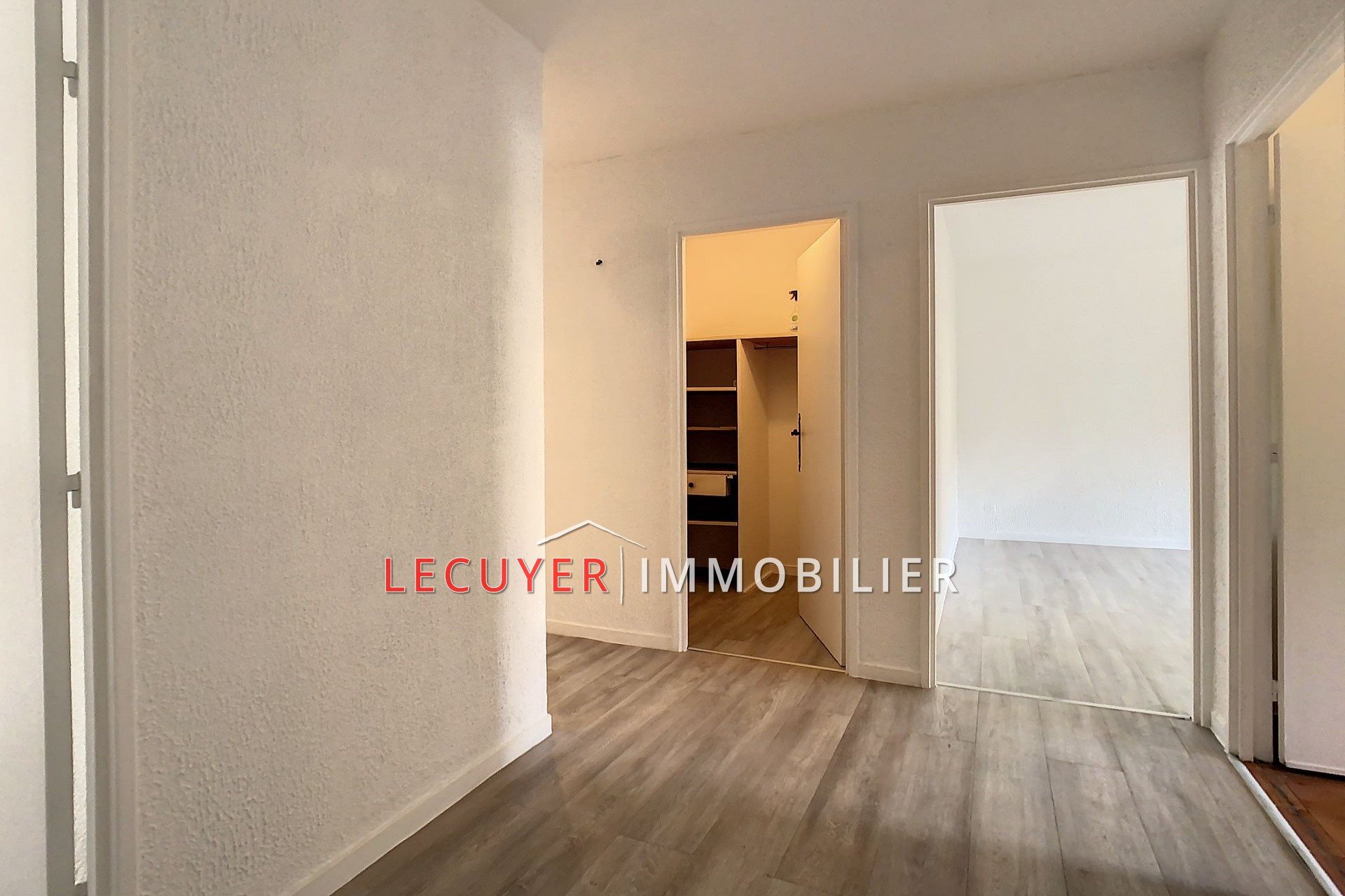 Appartement à louer, 67m², Vallauris