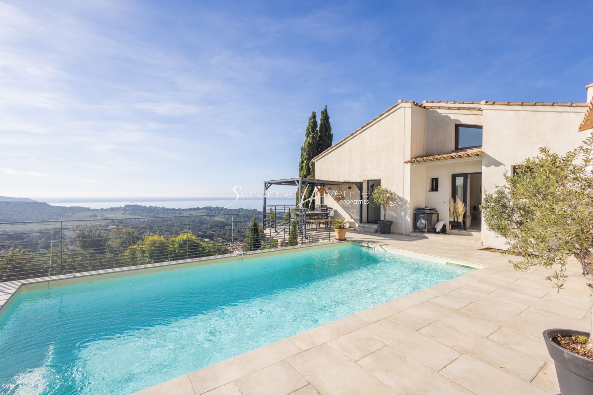 Maison à vendre, 185m², La Croix-Valmer