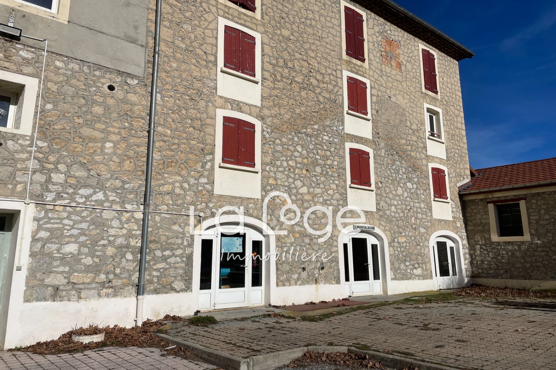 Maison à vendre, 1238m², Aspres-sur-Buëch