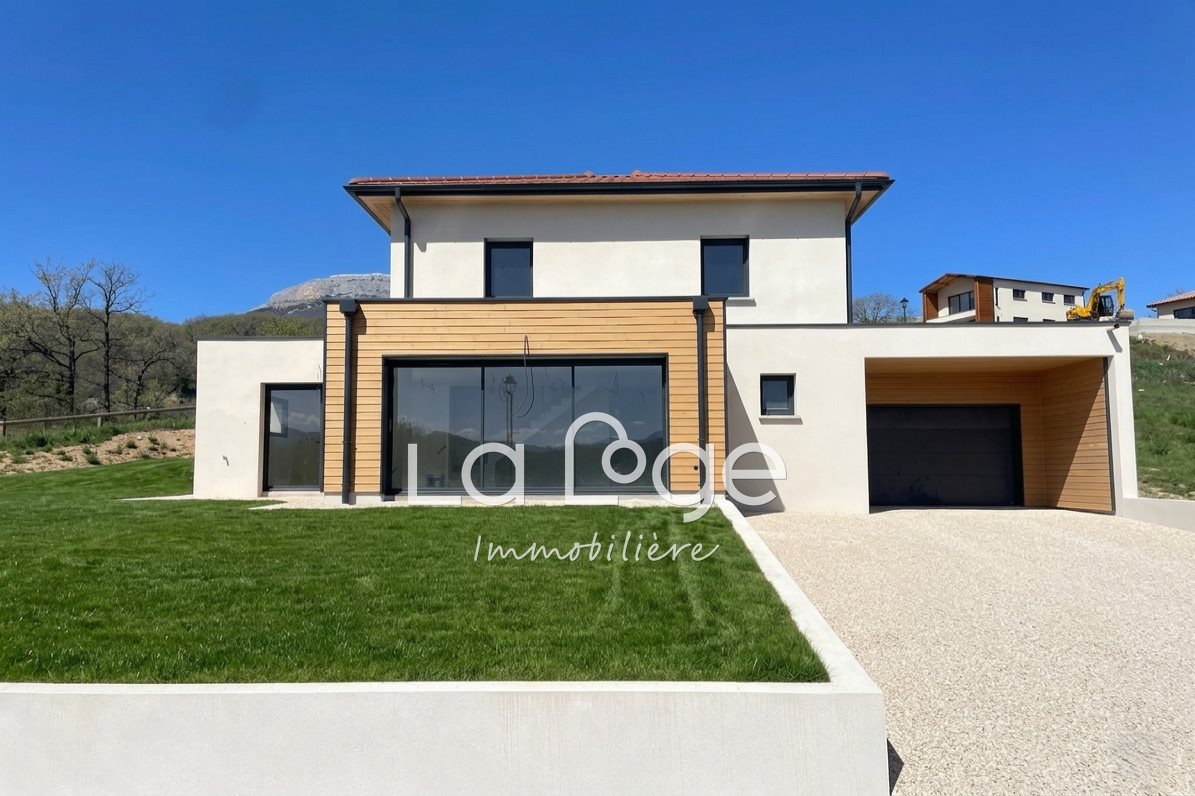 Maison à vendre, 131m², Neffes