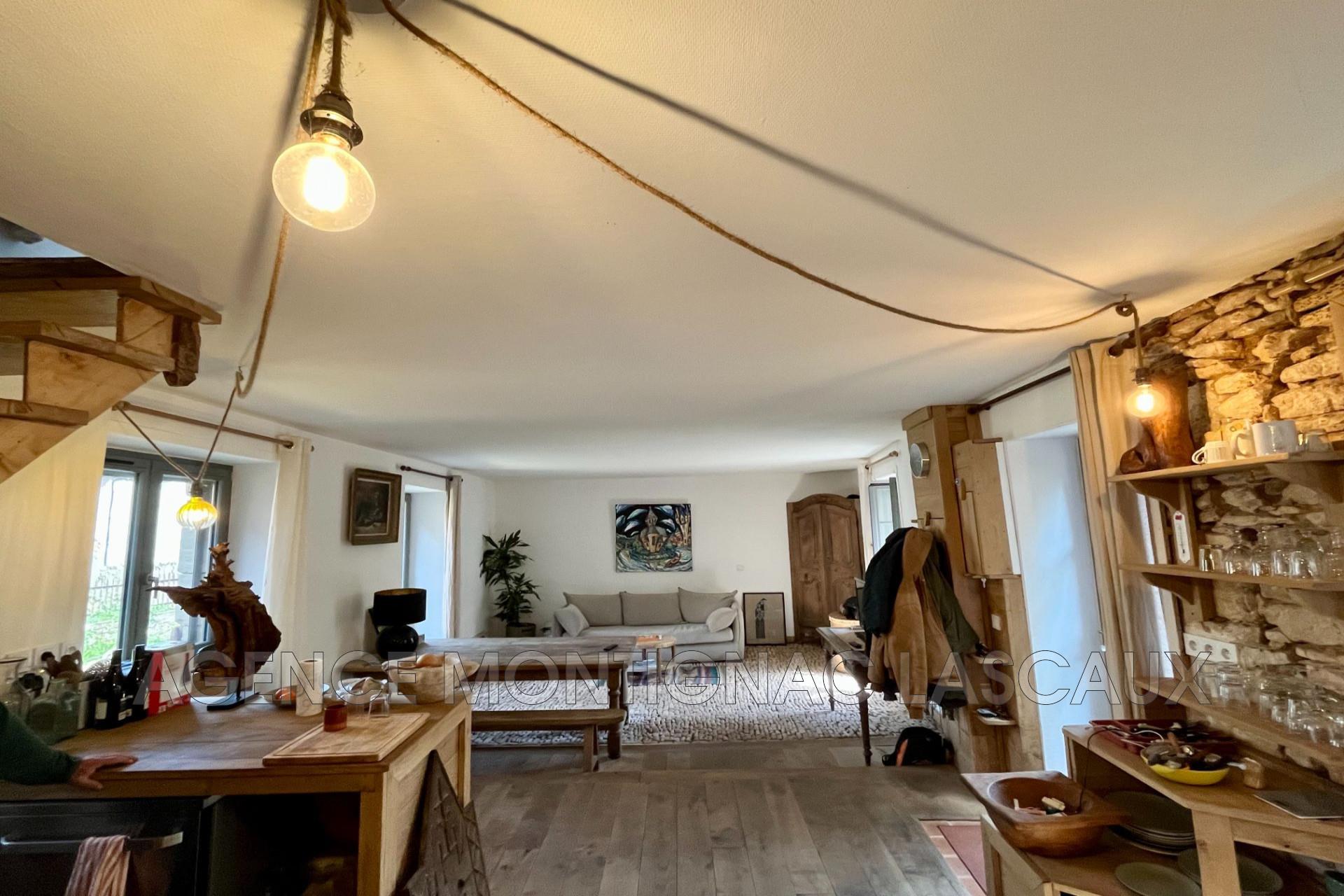 Maison à vendre, 140m², Saint-Léon-sur-Vézère