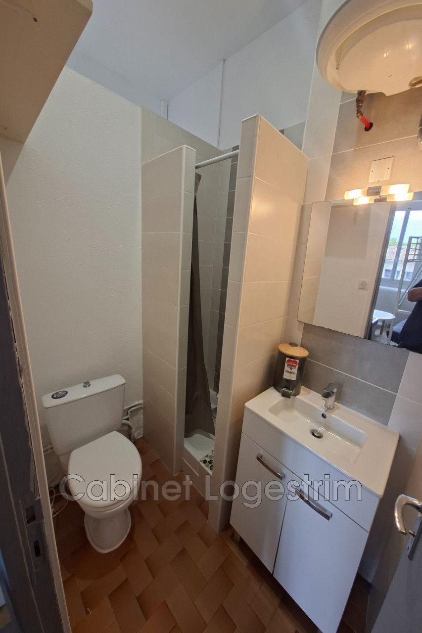 Appartement à louer, 17m², Nîmes