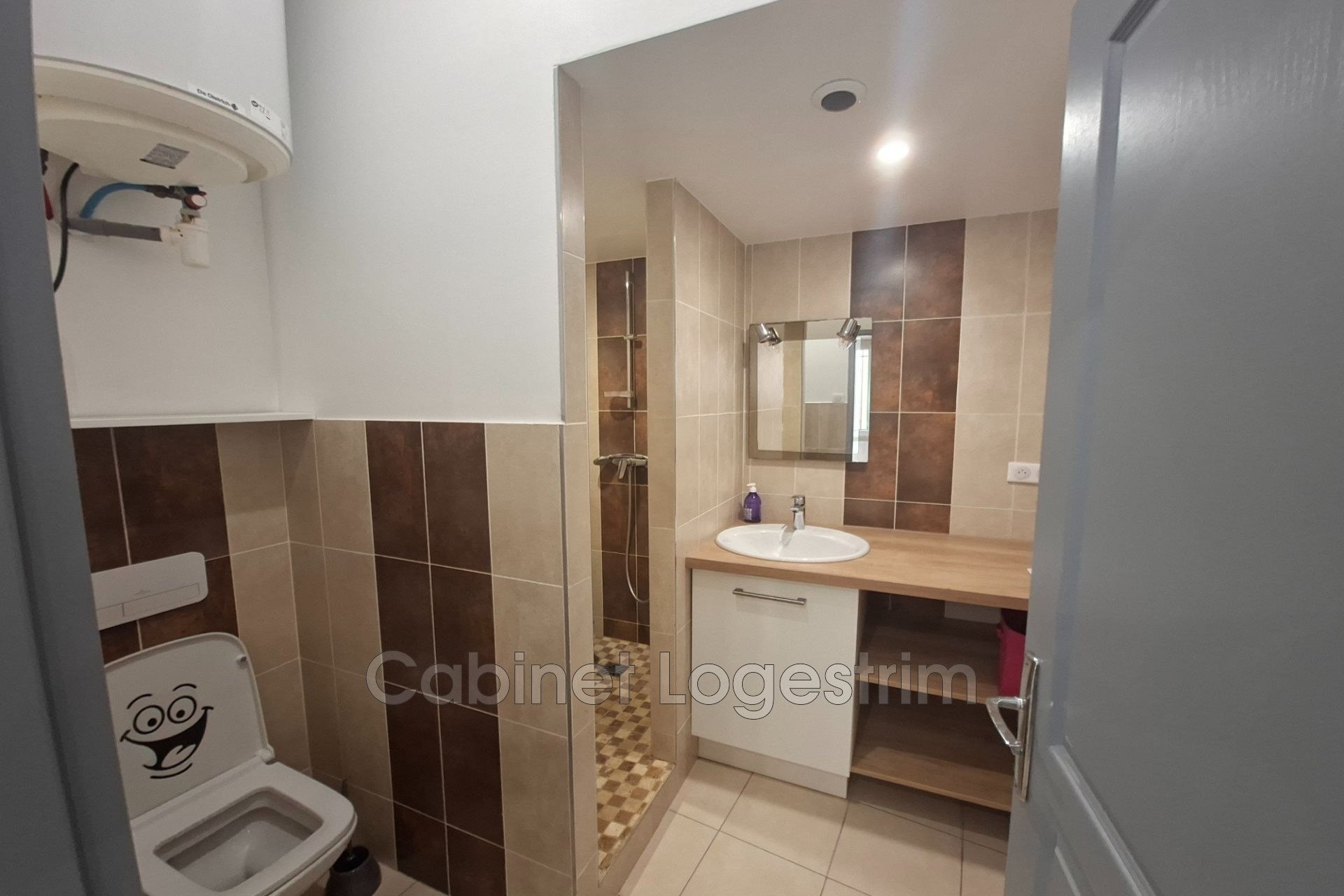 Appartement à louer, 23m², Nîmes