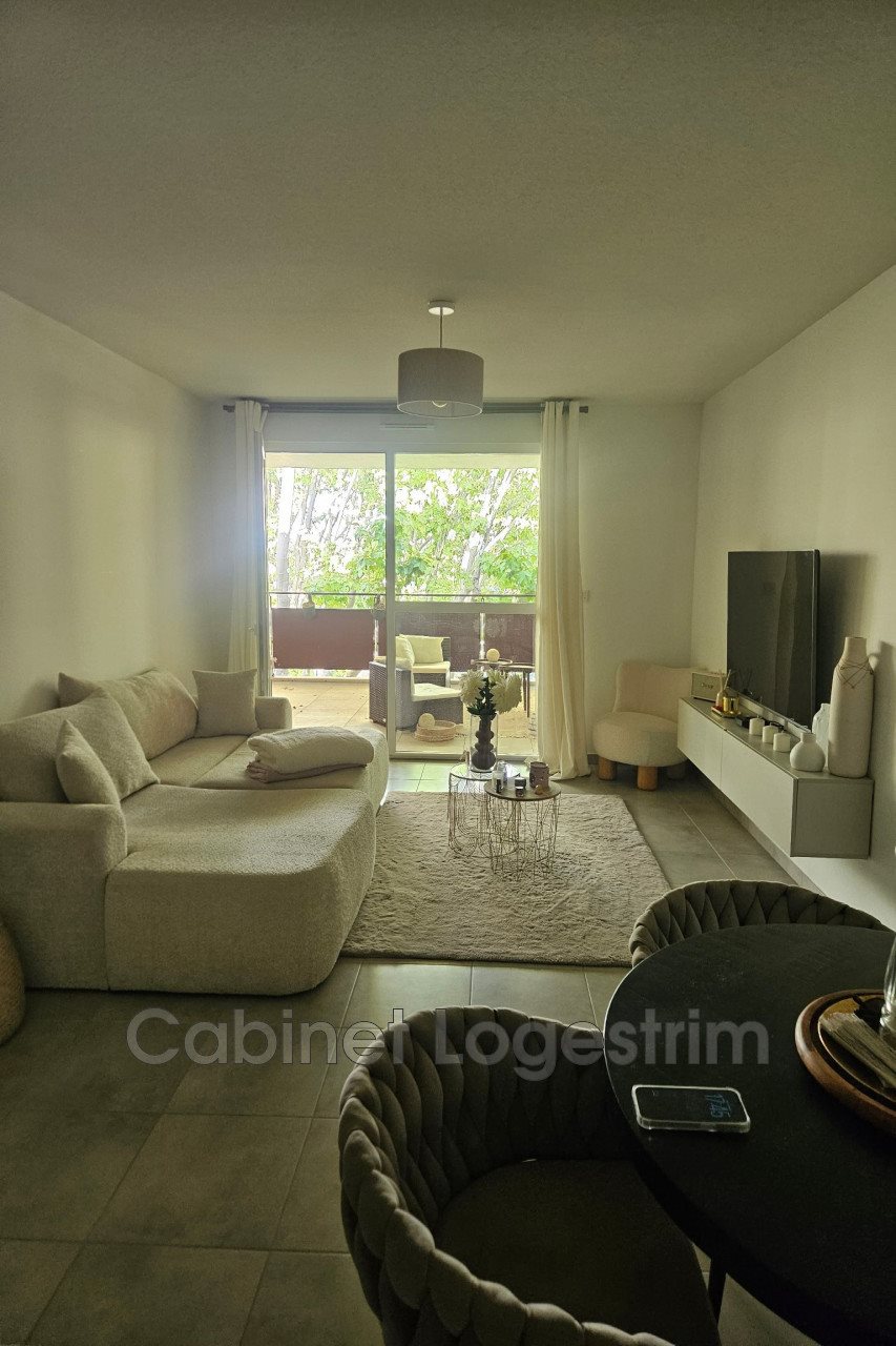 Appartement à louer, 49m², Bernis