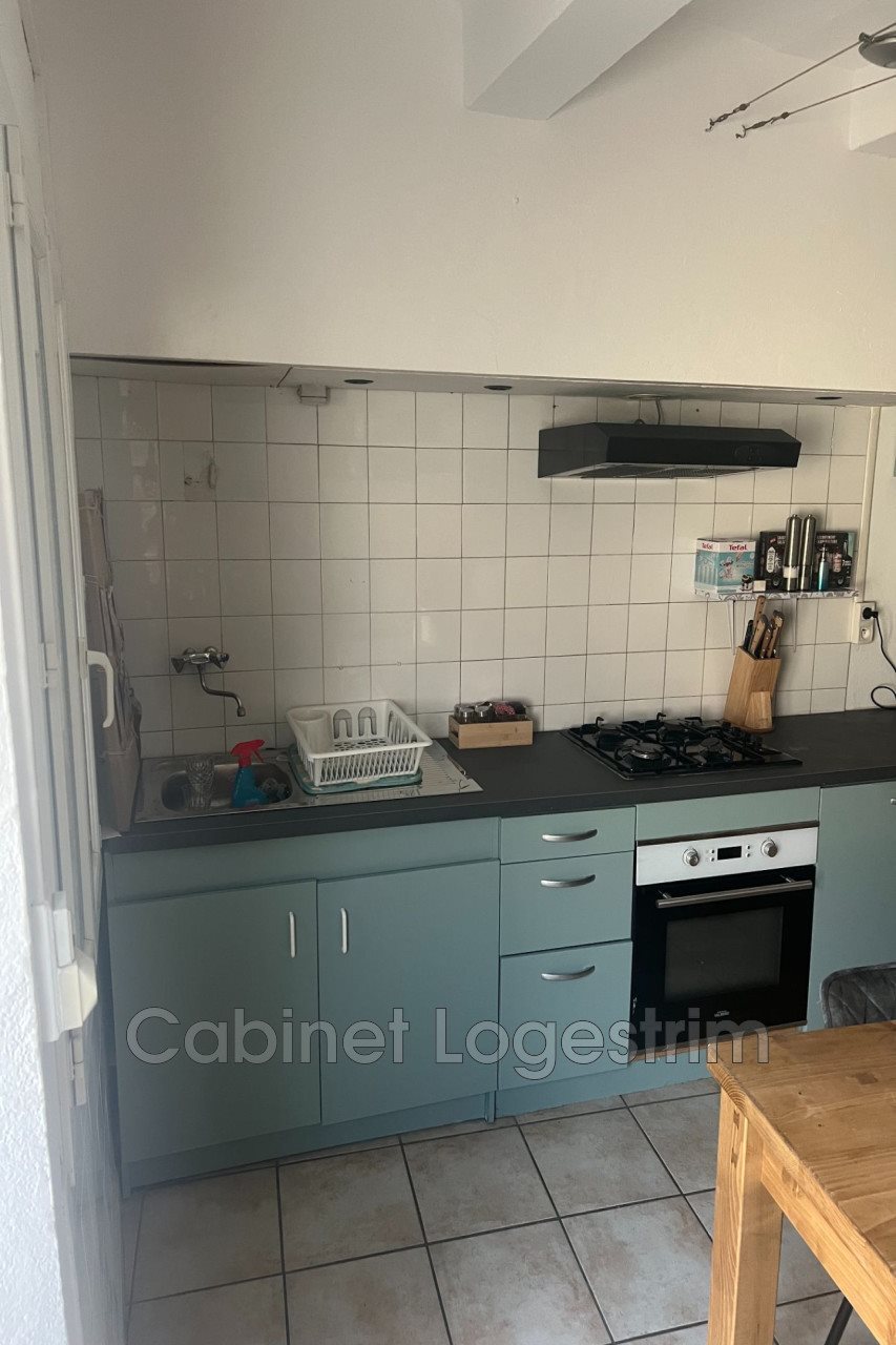 Maison à louer, 71m², Bernis