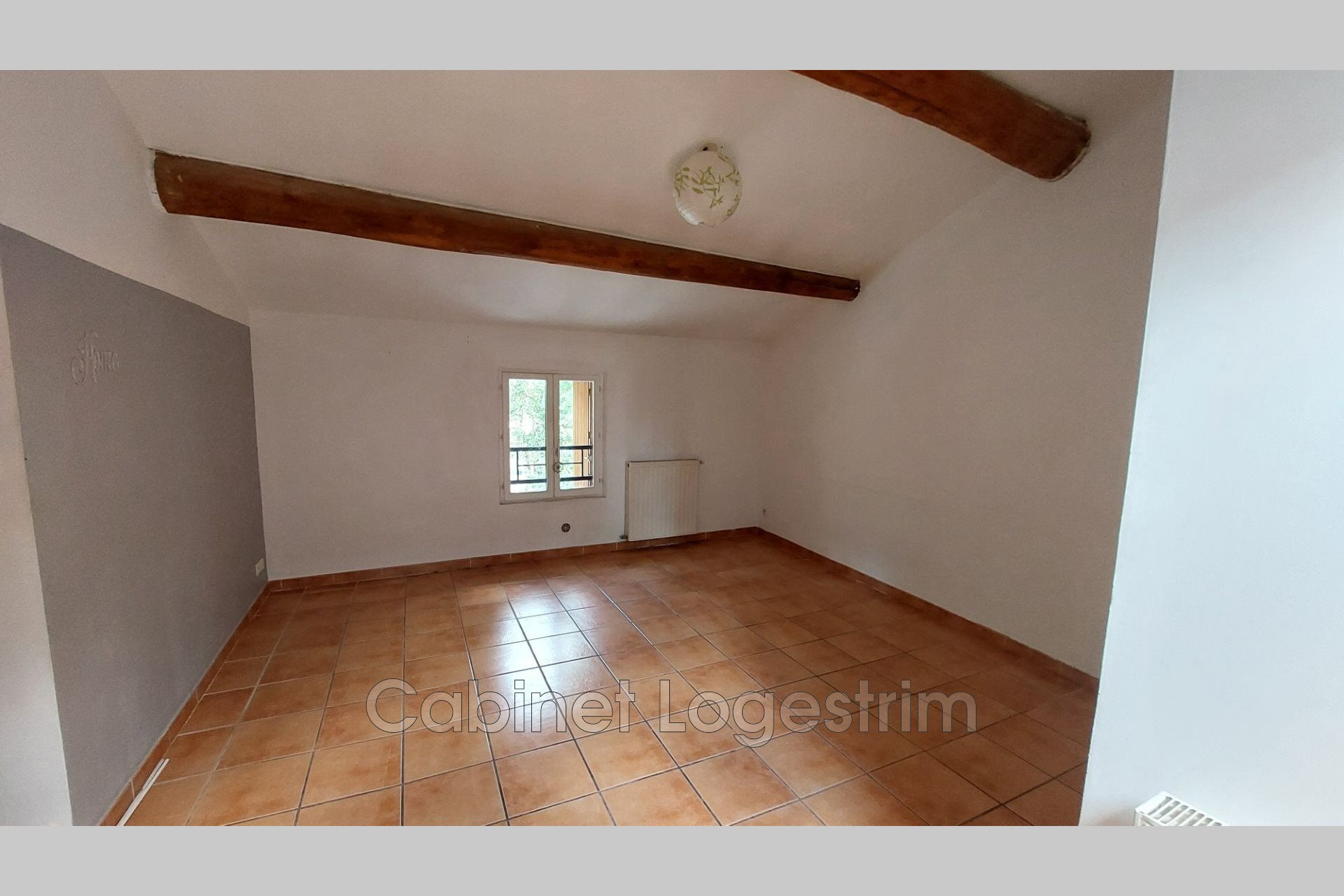 Appartement à louer, 50m², Bernis