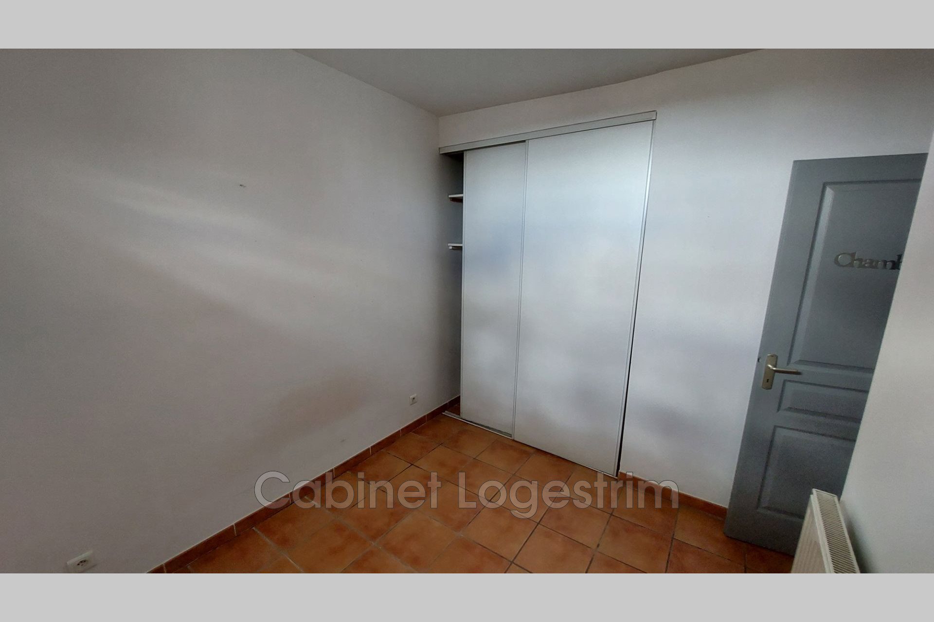 Appartement à louer, 50m², Bernis