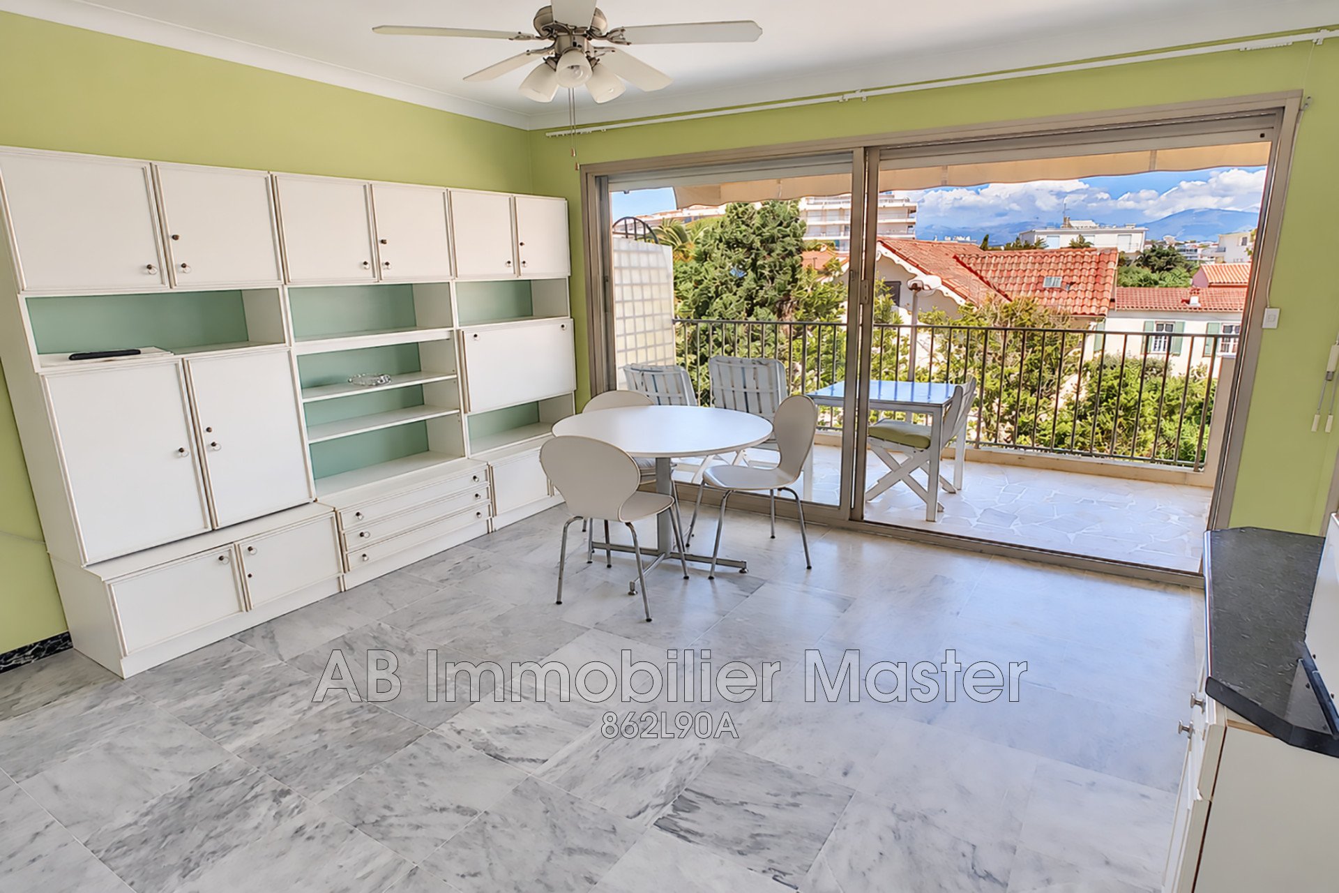 Appartement à louer, 27m², Antibes