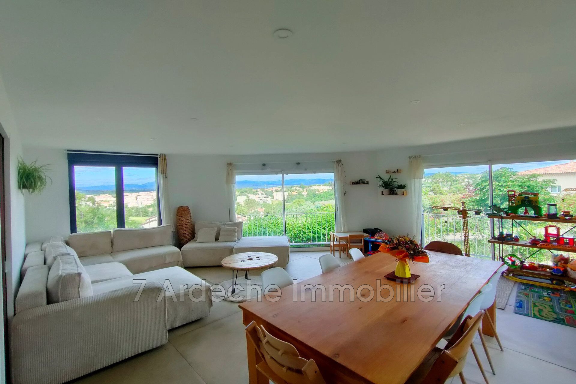 Maison à vendre, 105m², Villeneuve-de-Berg