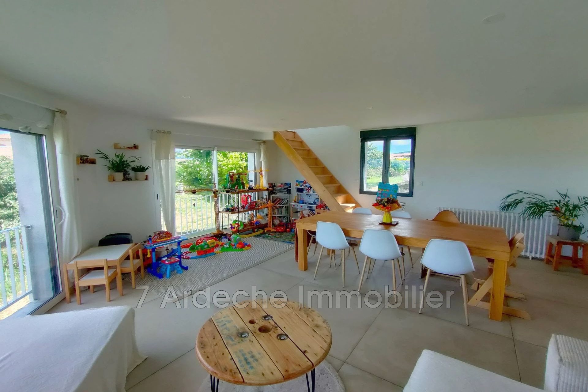 Maison à vendre, 105m², Villeneuve-de-Berg
