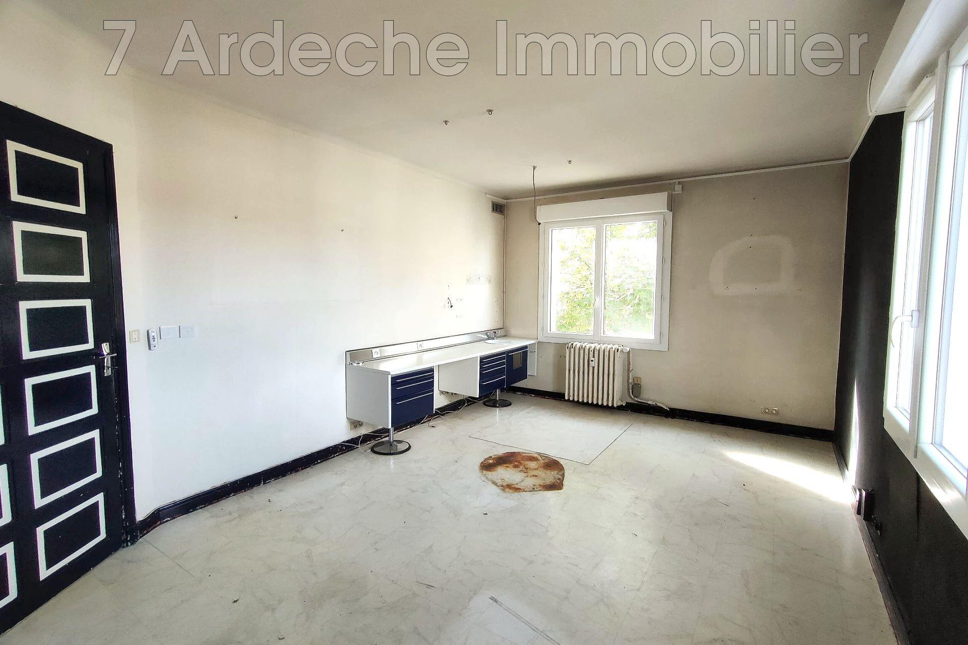 Appartement à vendre, 59m², Aubenas
