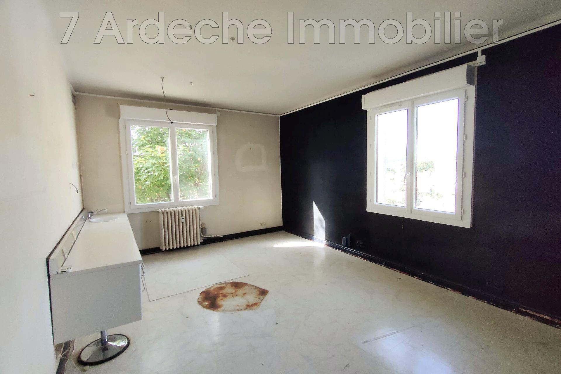 Appartement à vendre, 59m², Aubenas