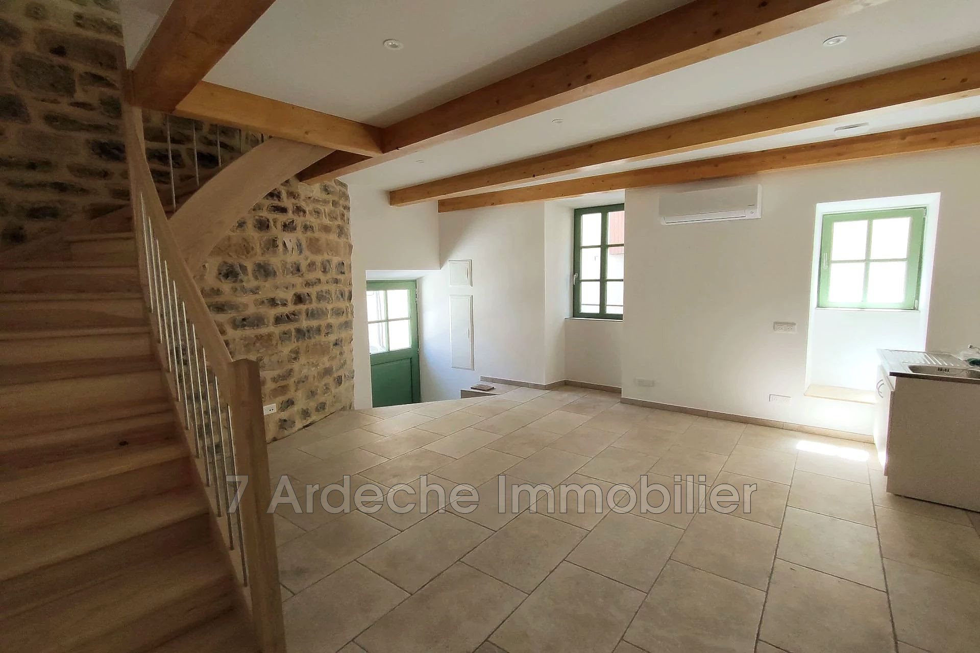 Appartement à louer, 41m², Villeneuve-de-Berg