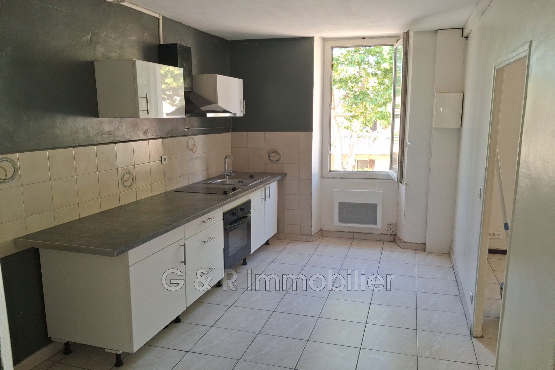 Appartement à louer, 32m², La Bouilladisse