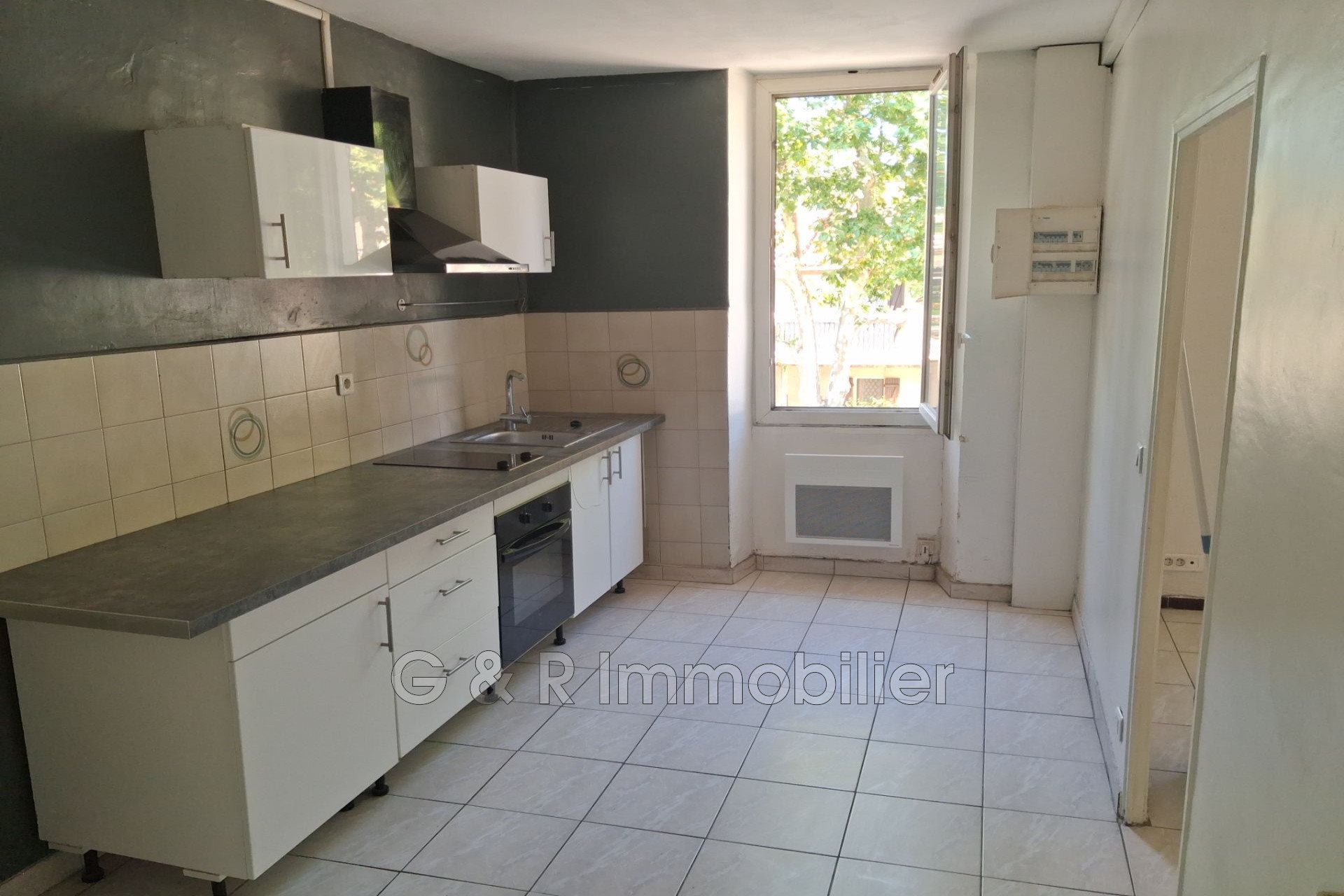 Appartement à louer, 32m², La Bouilladisse