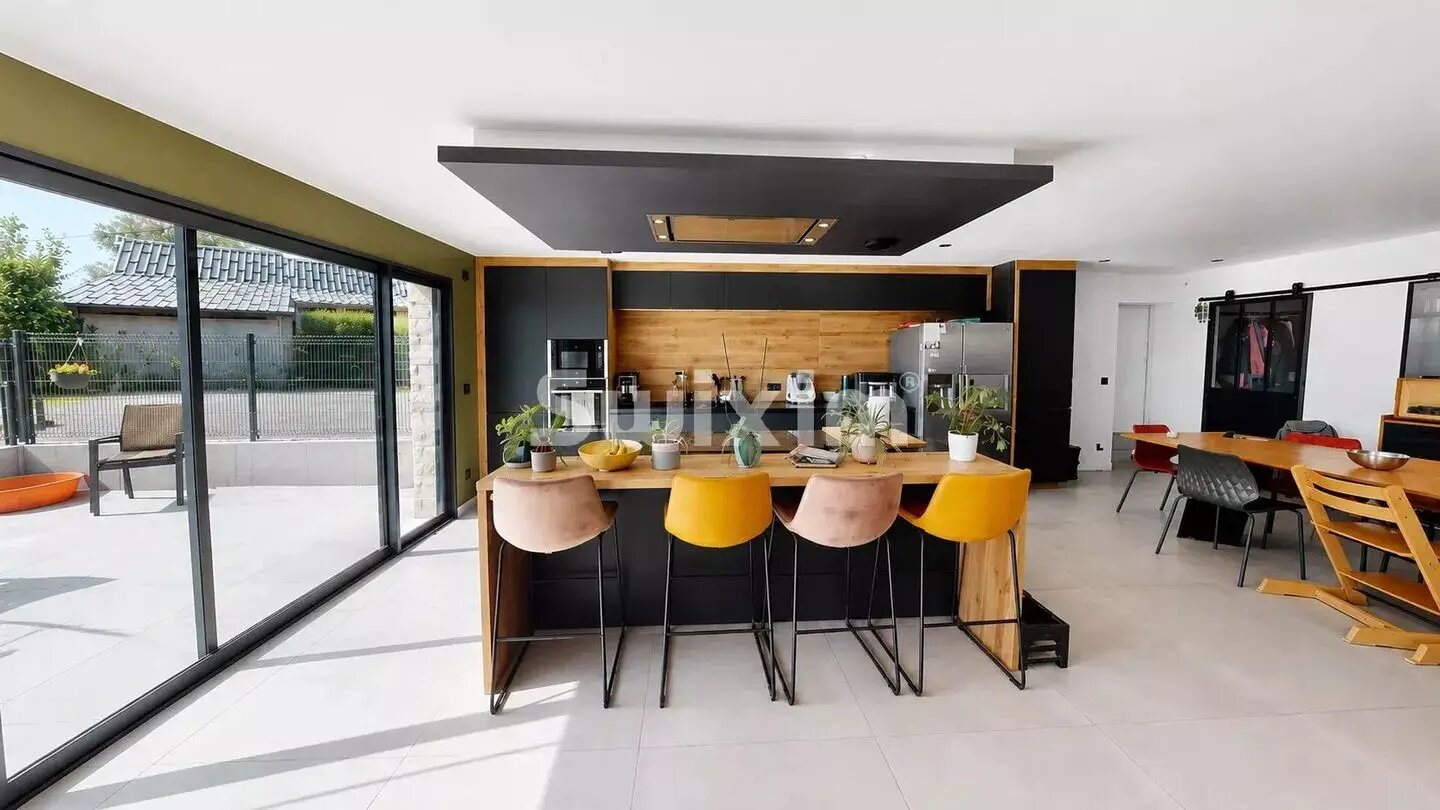 Maison à vendre, 231m², La Muraz